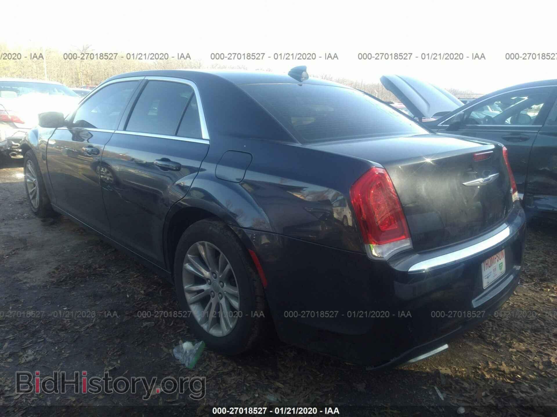 2018 CHRYSLER 300 - VIN: 2C3CCAAG6JH338350 - Фото 3