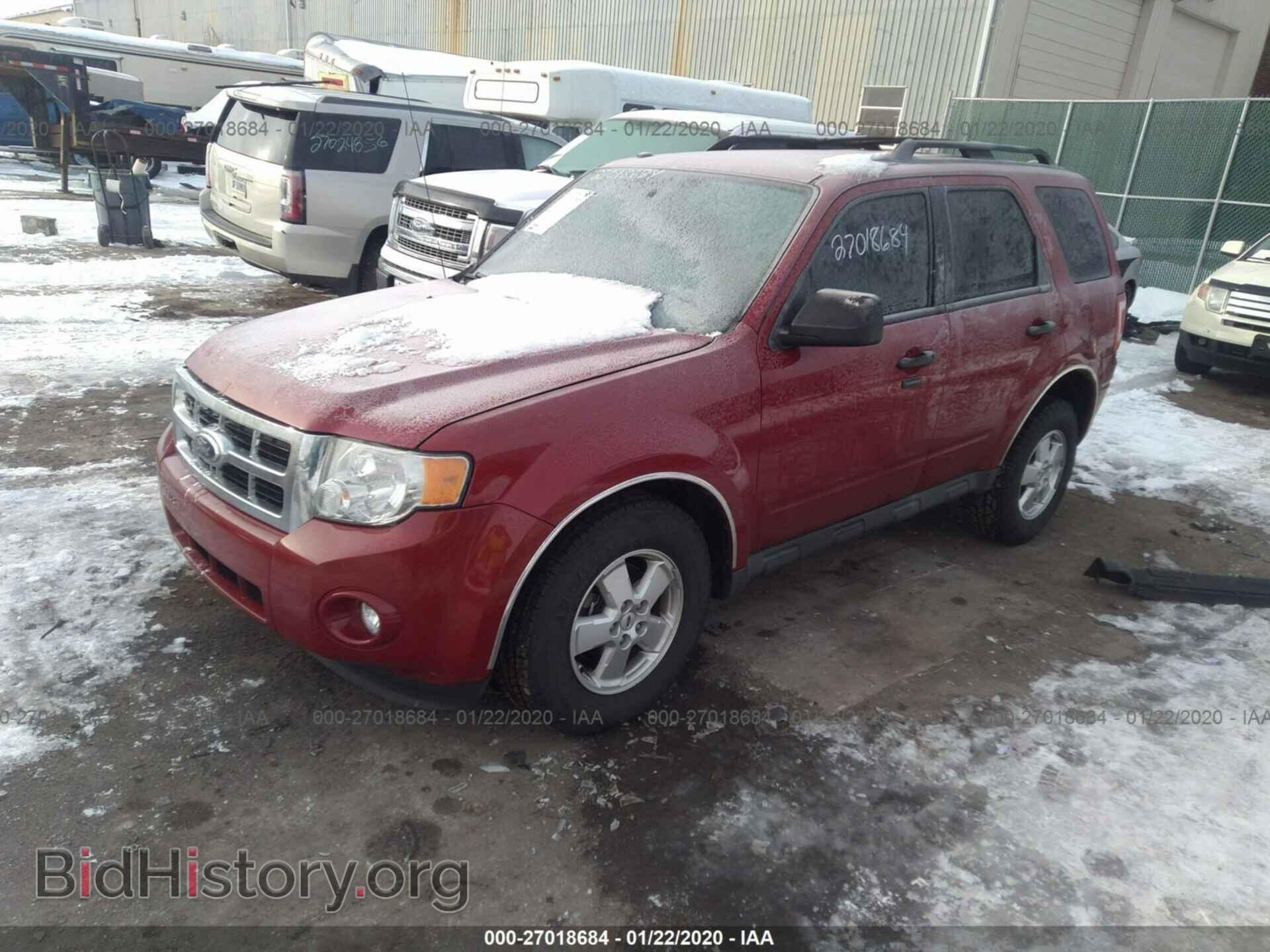 2011 FORD ESCAPE - VIN: 1FMCU0DG8BKA29385 - Фото 2