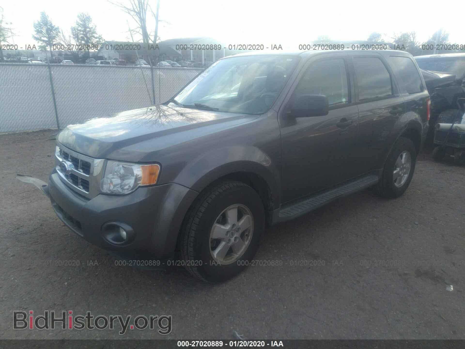2011 FORD ESCAPE - VIN: 1FMCU0DGXBKC02162 - Фото 2