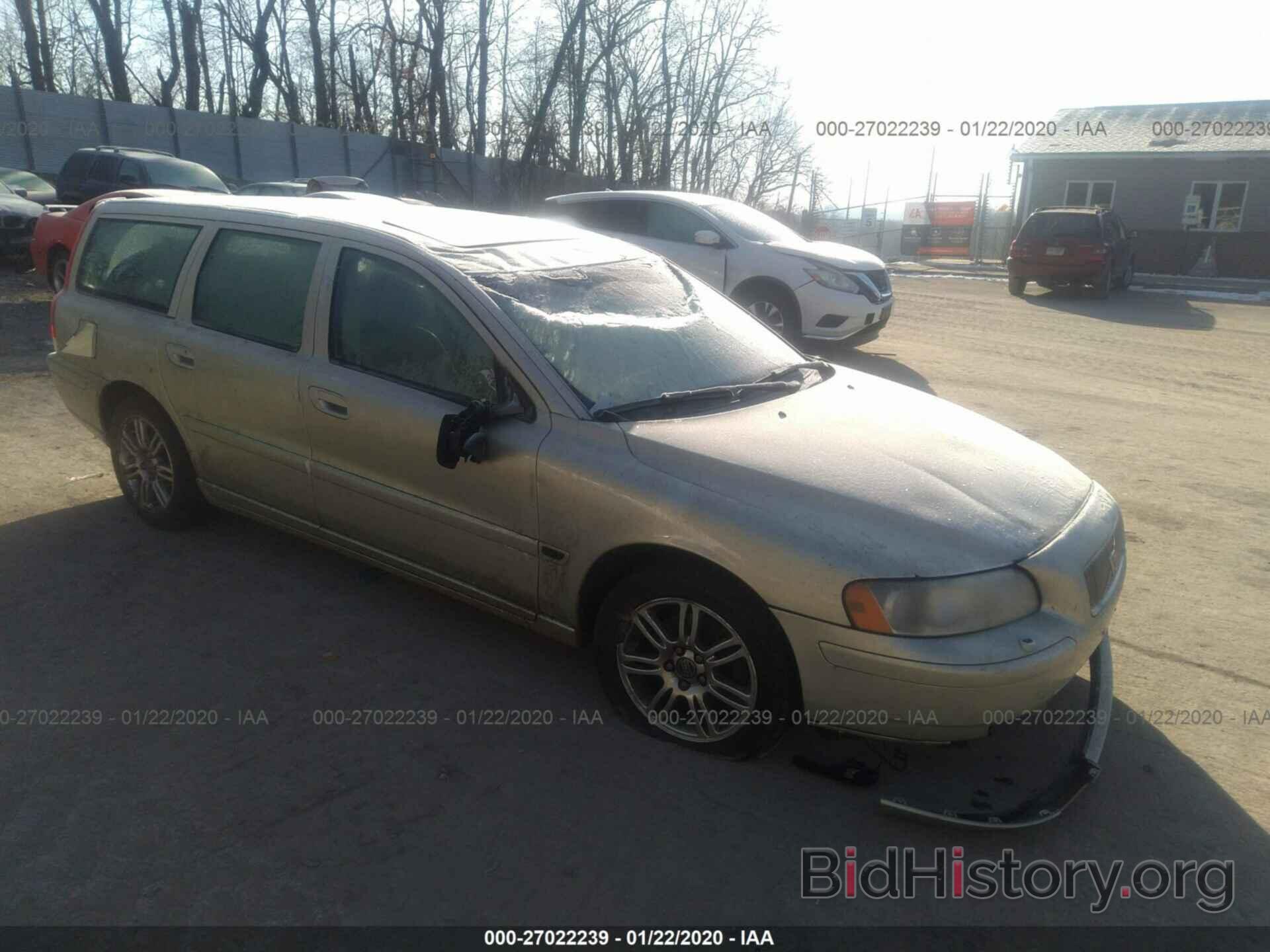 Фотография YV1SW640262572814 - VOLVO V70 2006