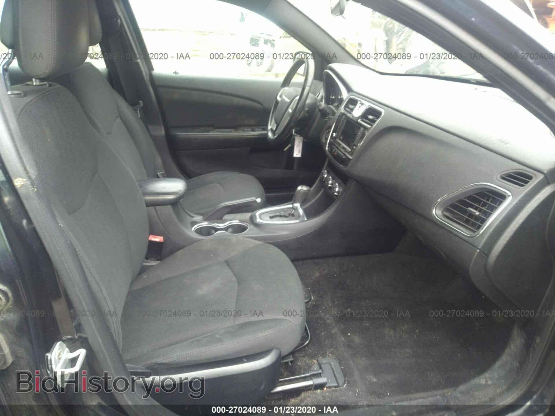 2011 CHRYSLER 200 - VIN: 1C3BC1FB2BN600270 - Photo 5