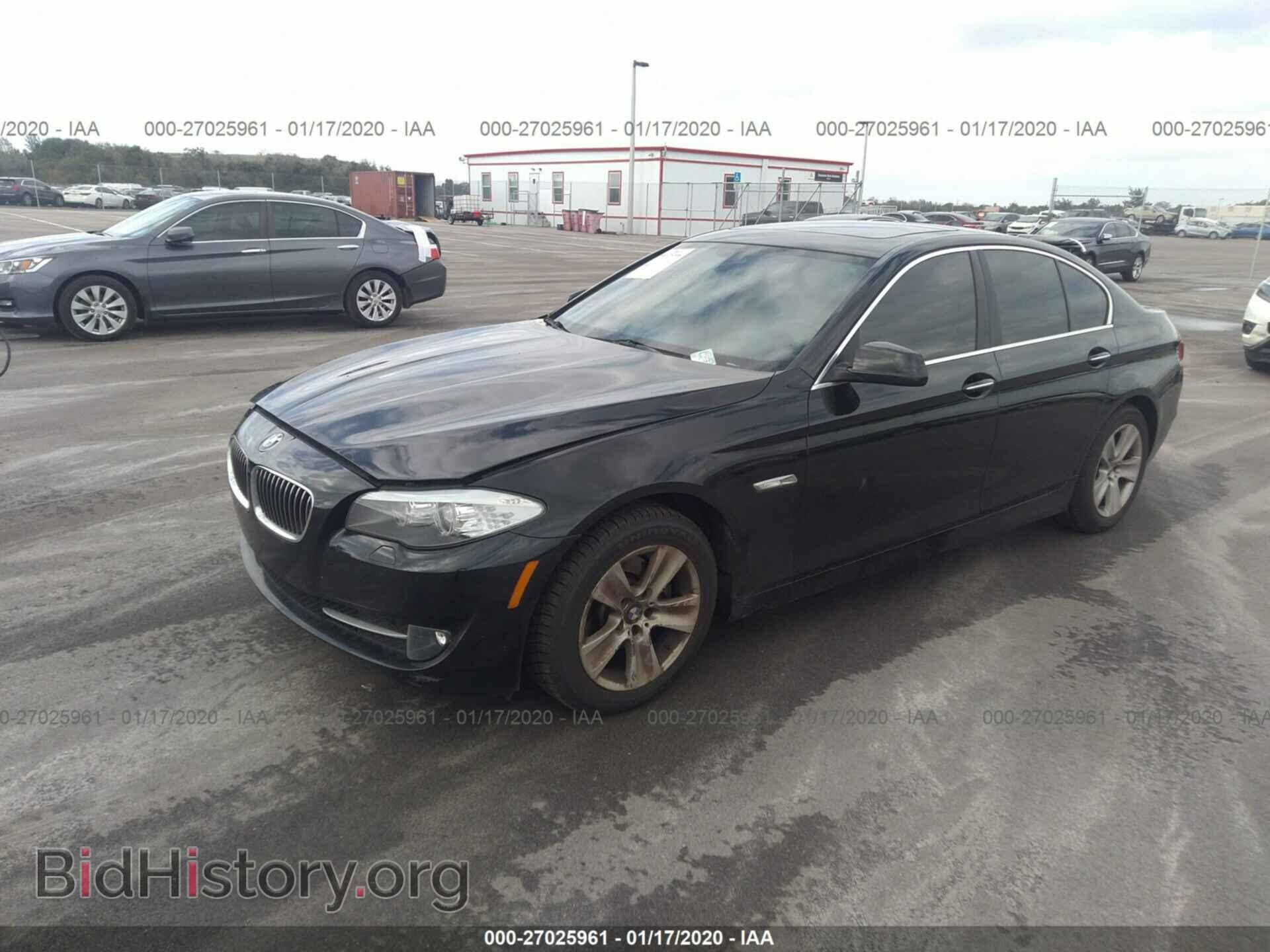 2013 BMW 528 - VIN: WBAXH5C56DD109957 - Фото 2
