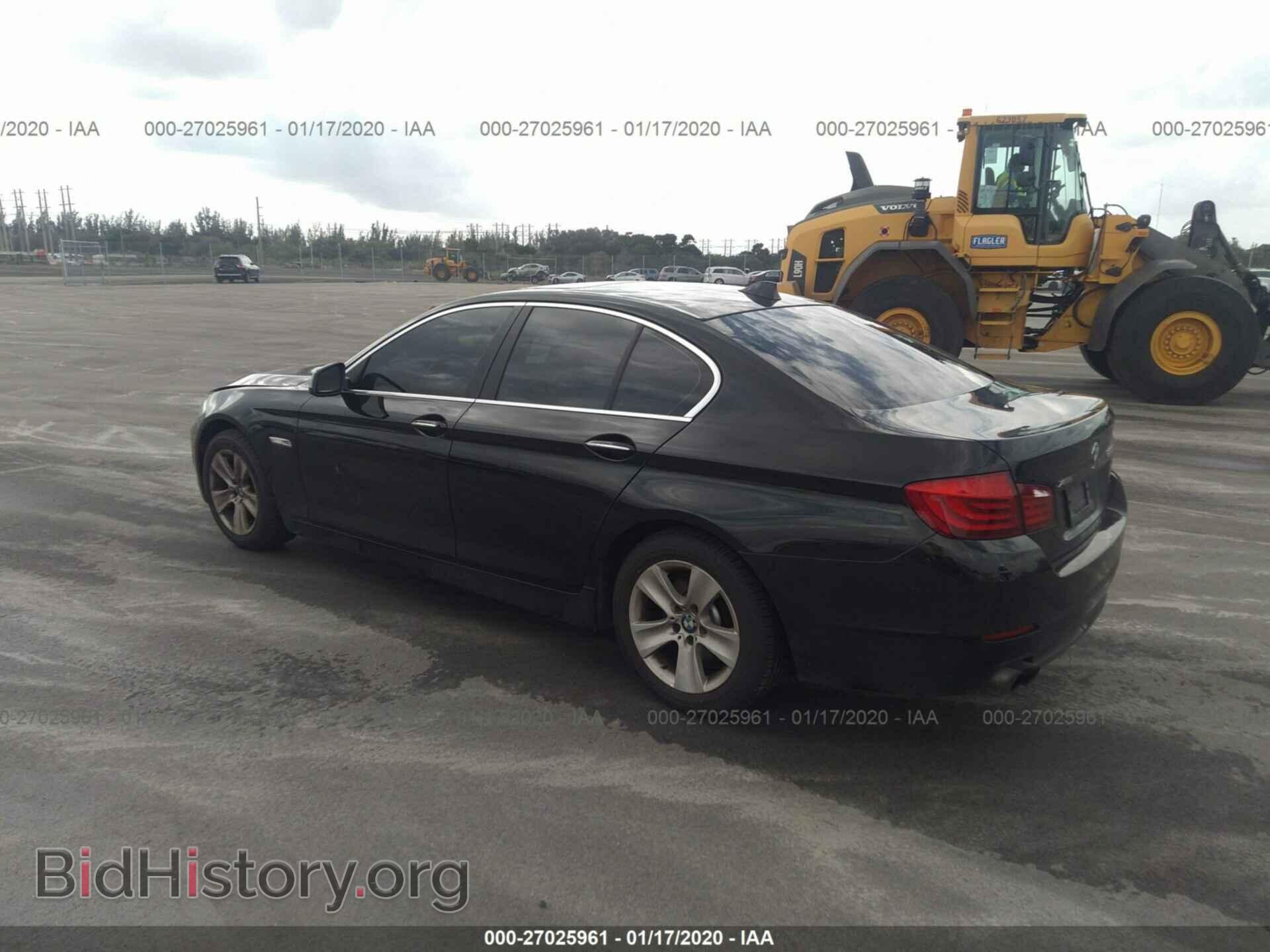 2013 BMW 528 - VIN: WBAXH5C56DD109957 - Фото 3