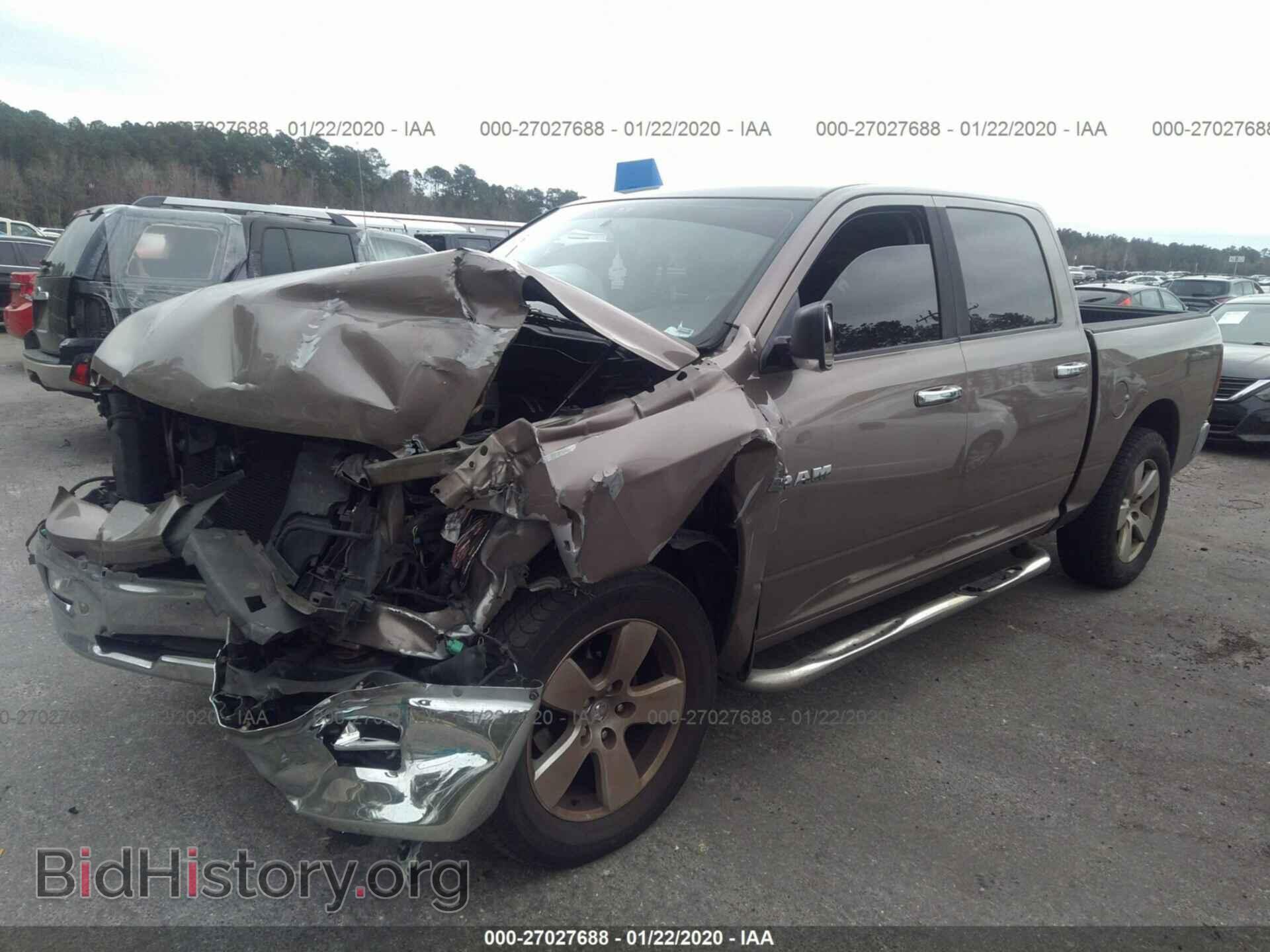 2010 DODGE RAM 1500 - VIN: 1D7RB1CT7AS195457 - Фото 2