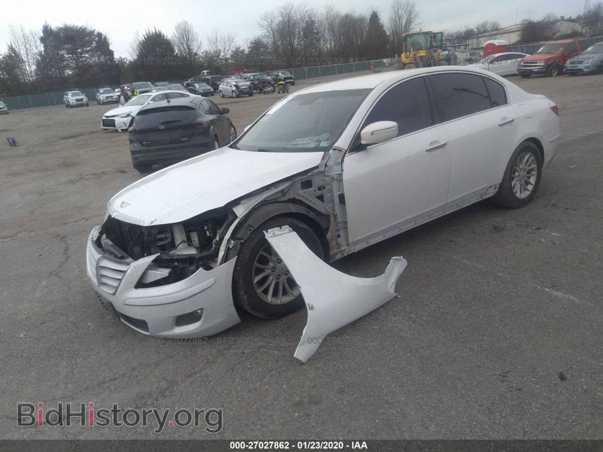 2011 HYUNDAI GENESIS - VIN: KMHGC4DE5BU113372 - Фото 2
