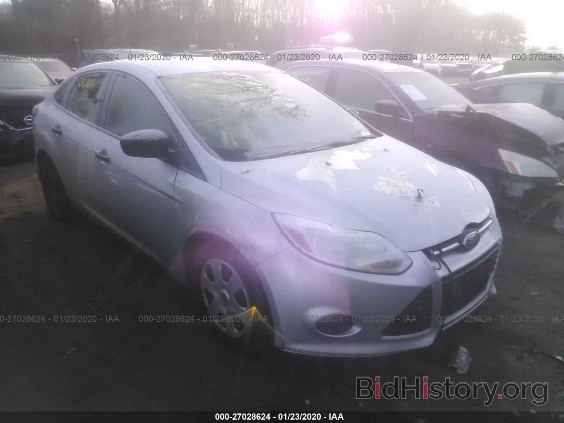 Photo 1FAHP3E24CL223855 - FORD FOCUS 2012