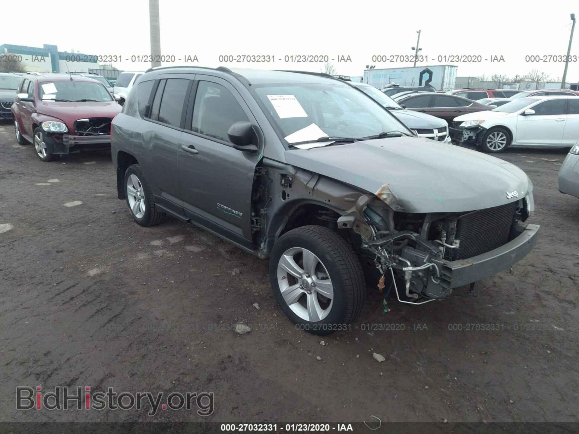 Фотография 1J4NF1FB2BD240174 - JEEP COMPASS 2011