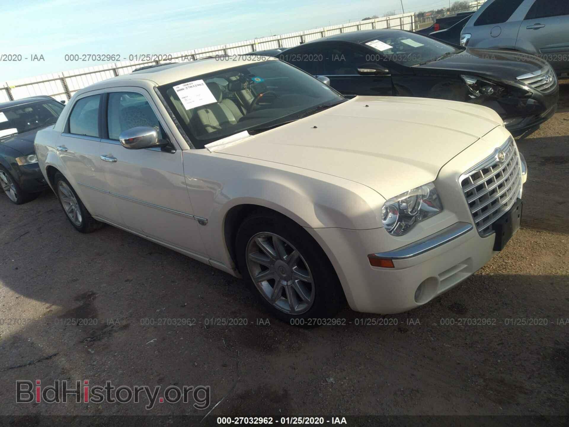 Photo 2C3KA63H26H274660 - CHRYSLER 300C 2006