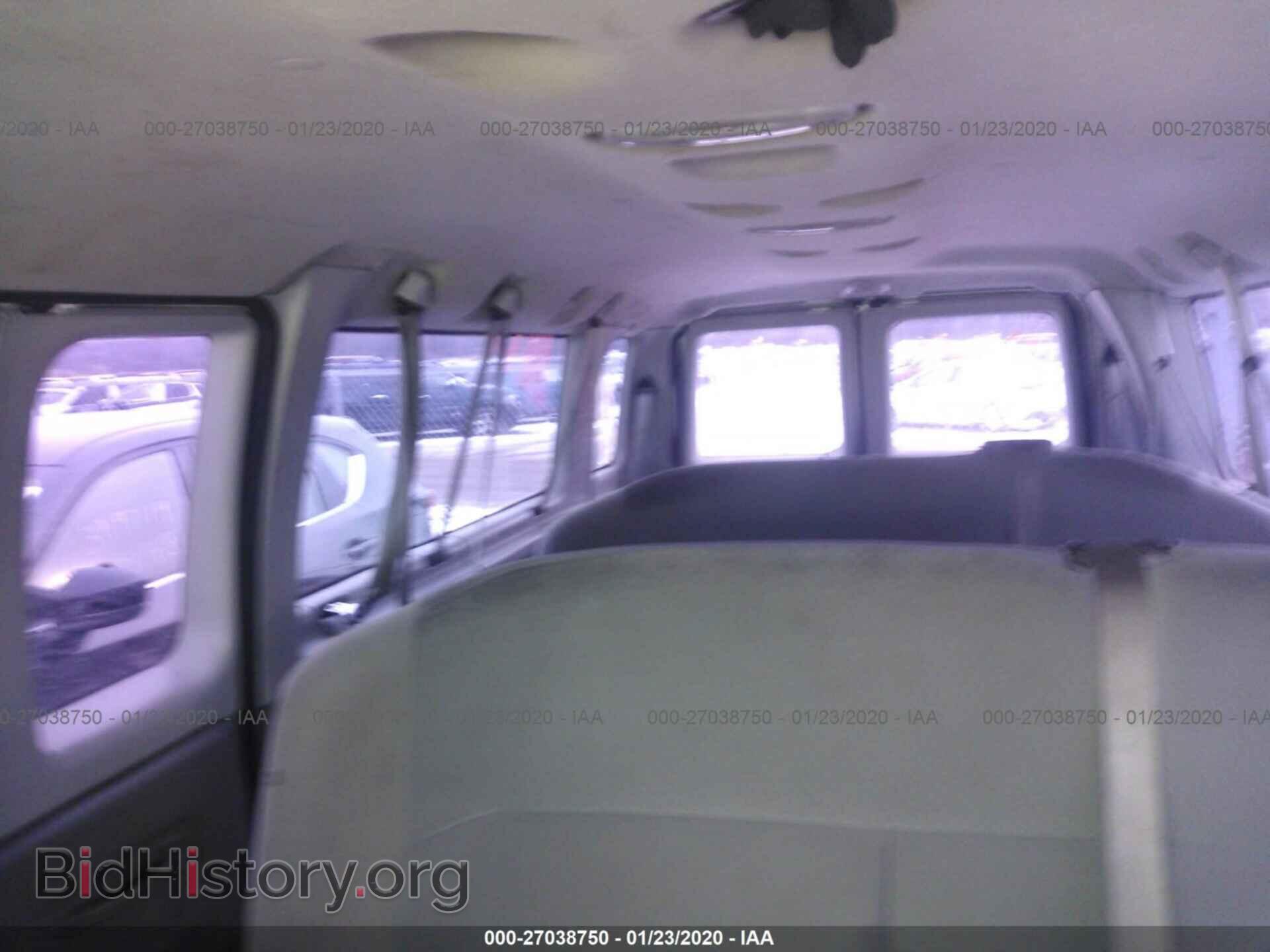 2010 FORD ECONOLINE - VIN: 1FBSS3BL5ADA81359 - Фото 8