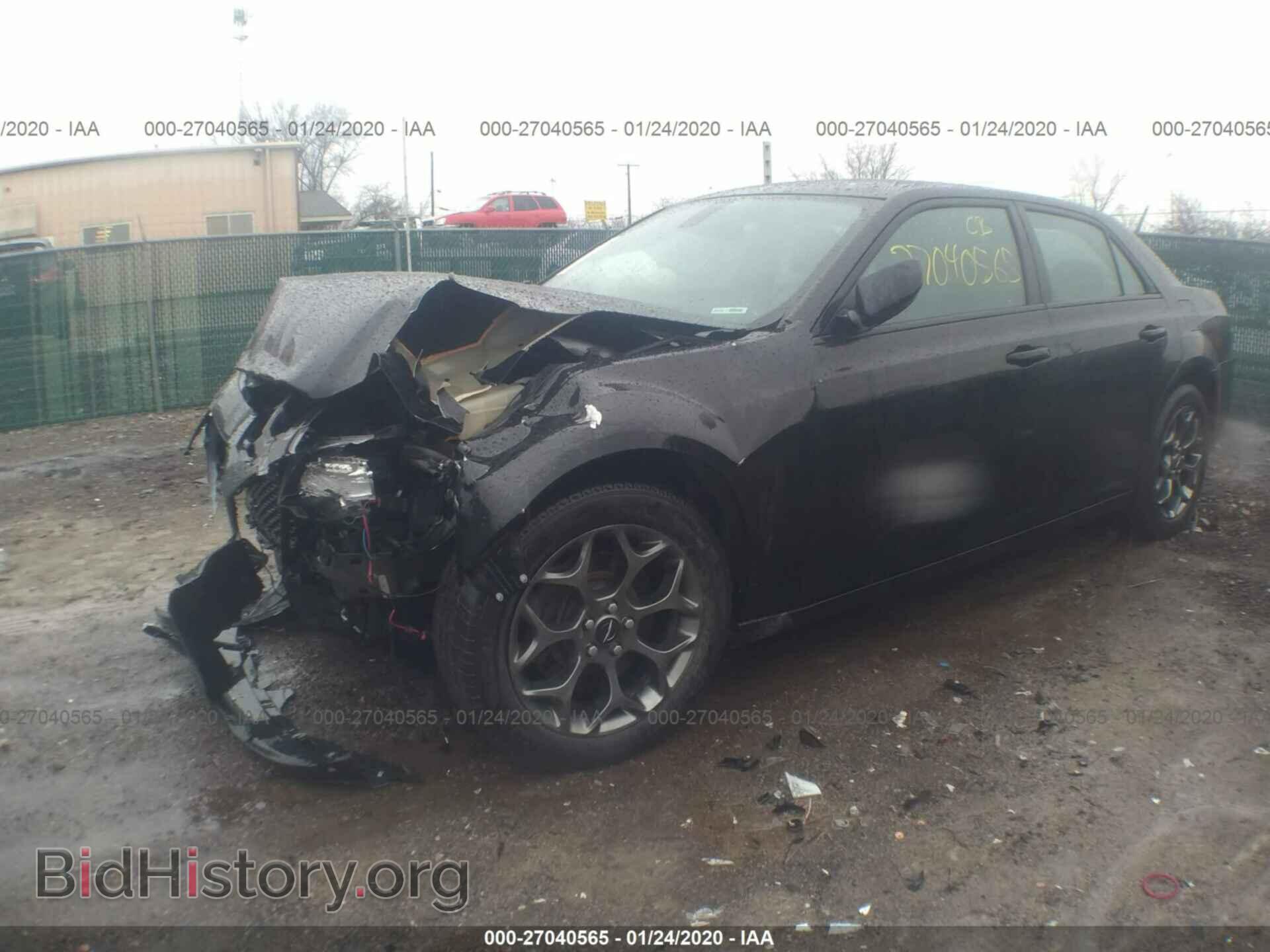 2016 CHRYSLER 300 - VIN: 2C3CCAGGXGH314083 - Photo 2