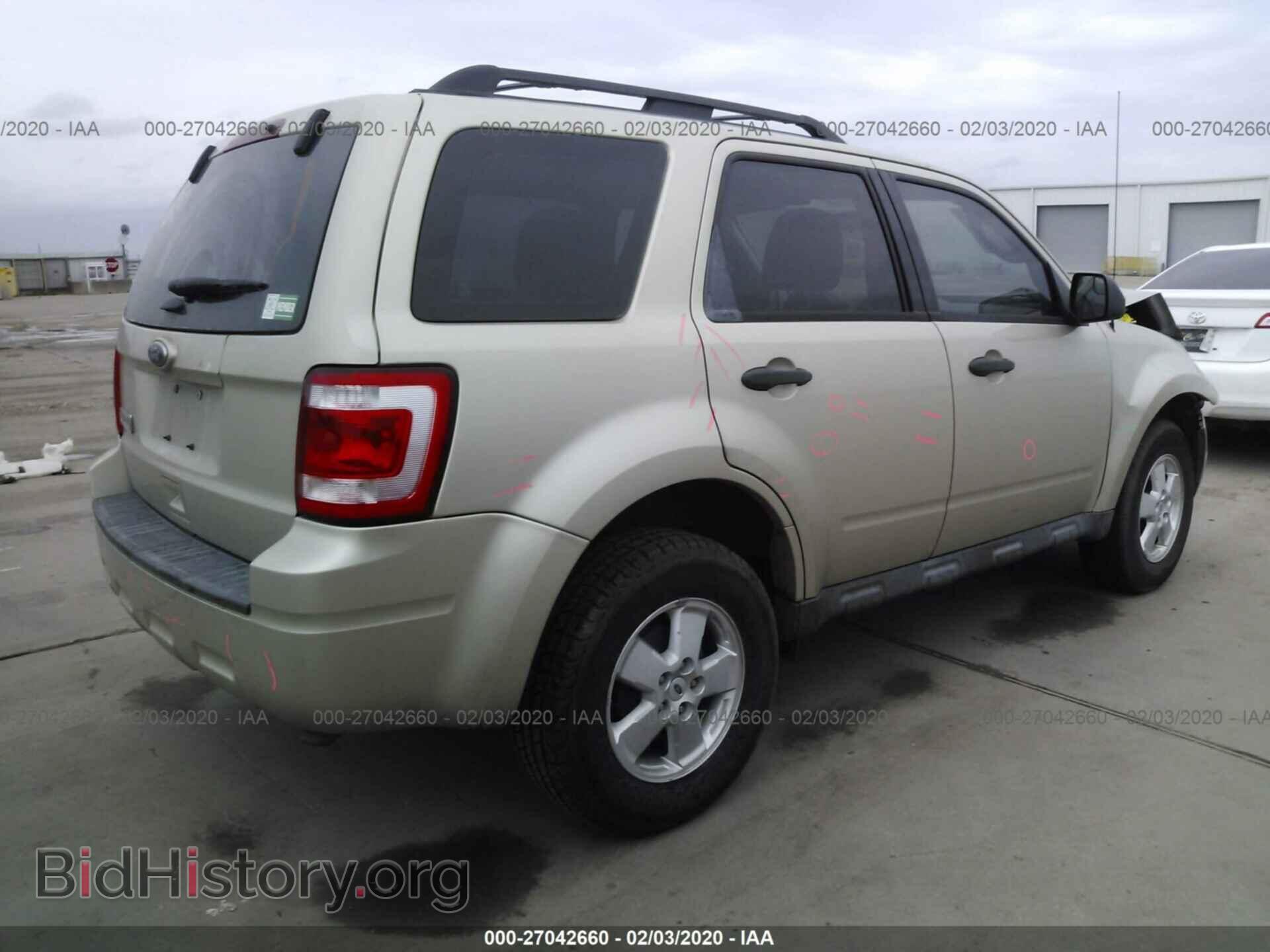 2011 FORD ESCAPE - VIN: 1FMCU0C76BKC51232 - Photo 4