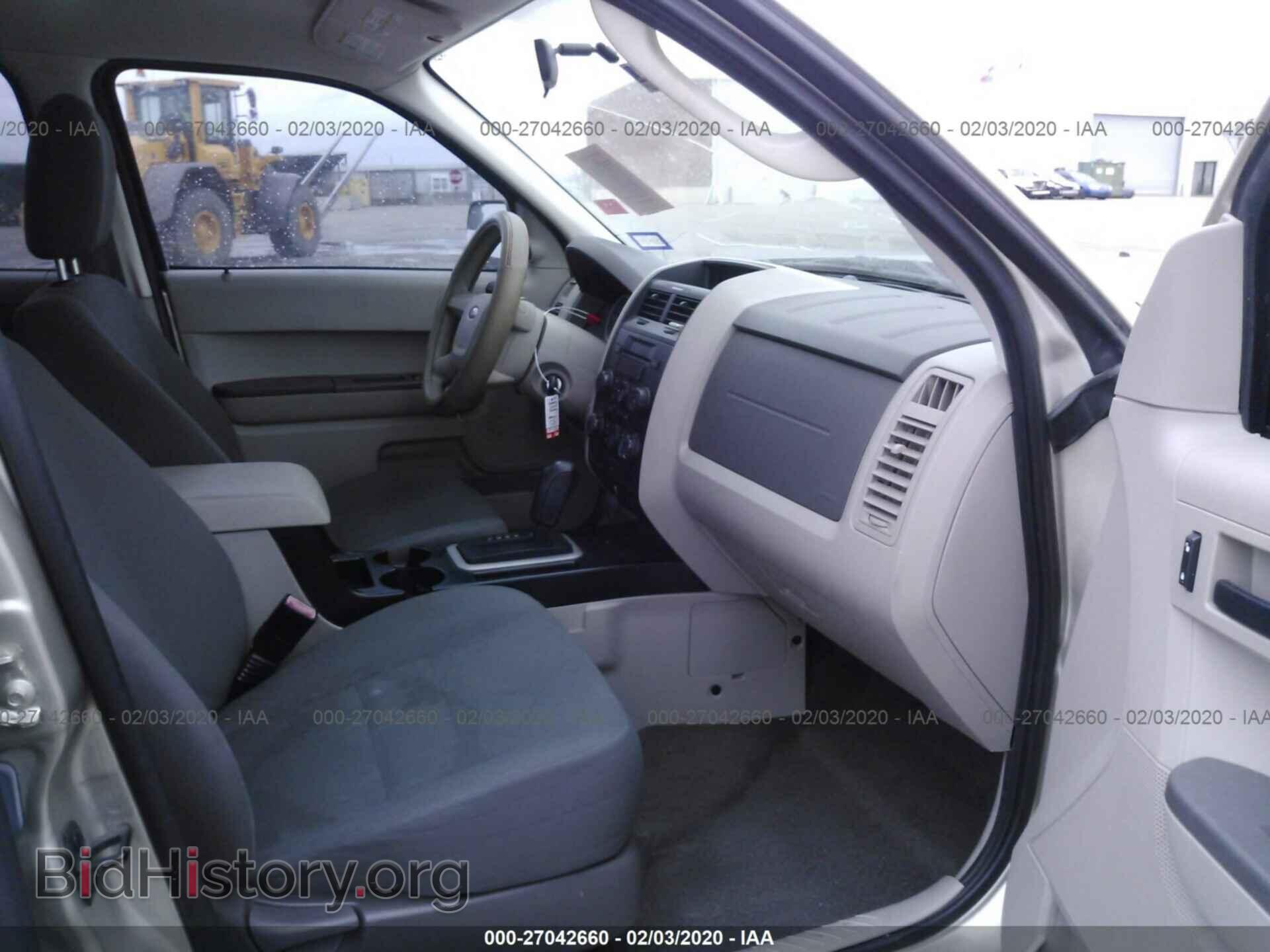 2011 FORD ESCAPE - VIN: 1FMCU0C76BKC51232 - Photo 5
