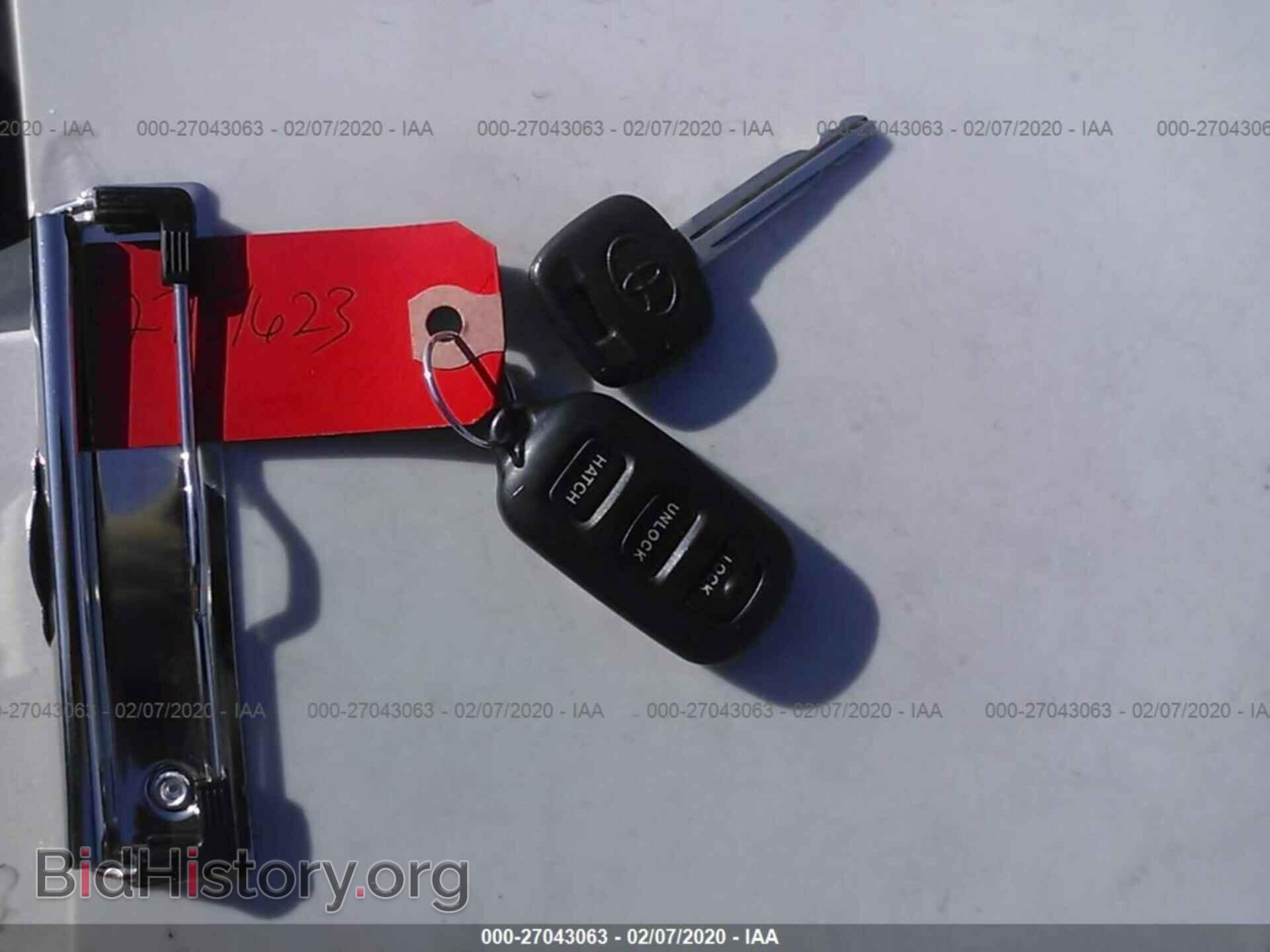 2004 TOYOTA COROLLA MATRIX - VIN: 2T1KR32E64C293178 - Фото 11