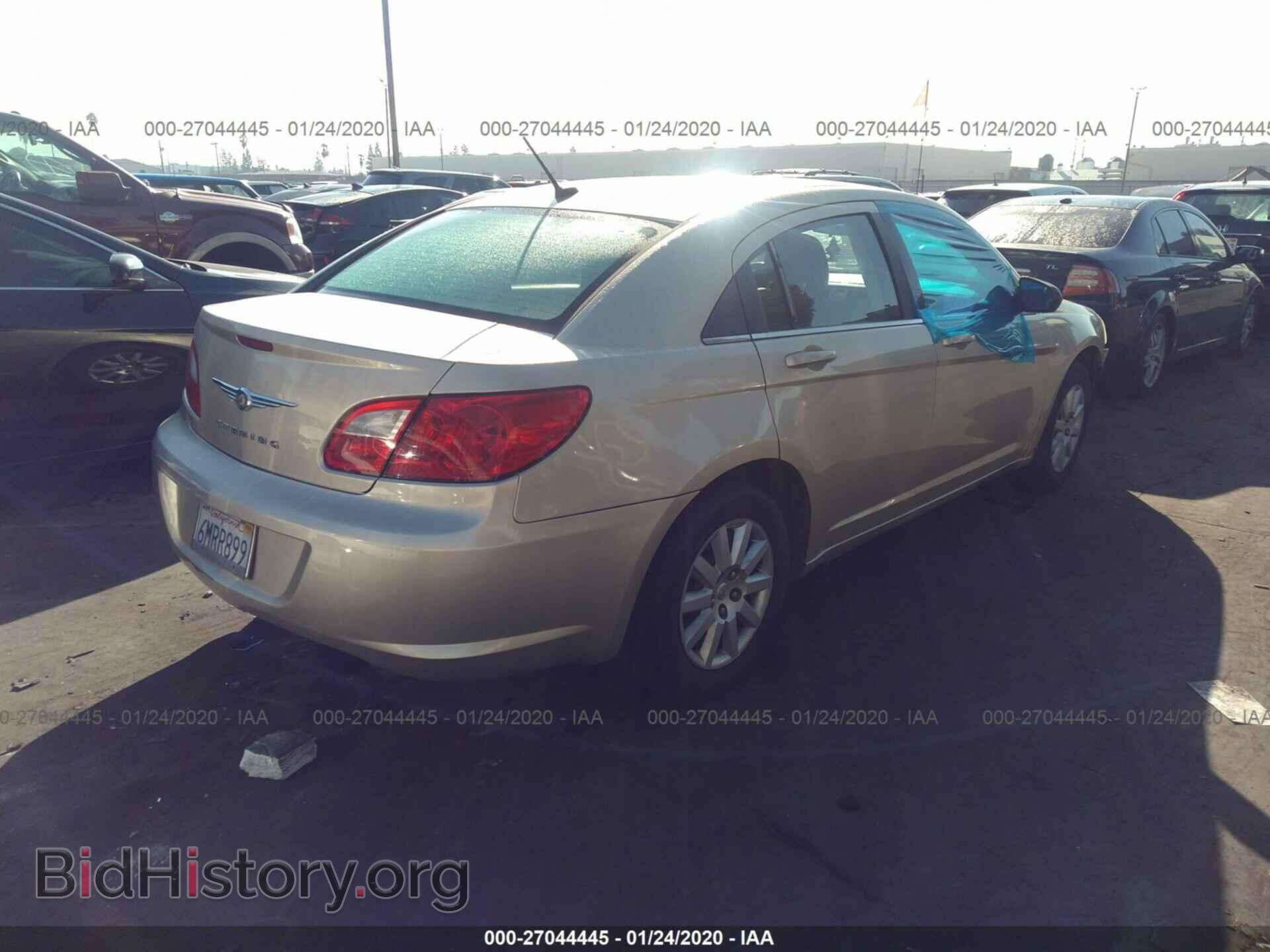 2010 CHRYSLER SEBRING - VIN: 1C3CC4FB6AN197155 - Фото 4