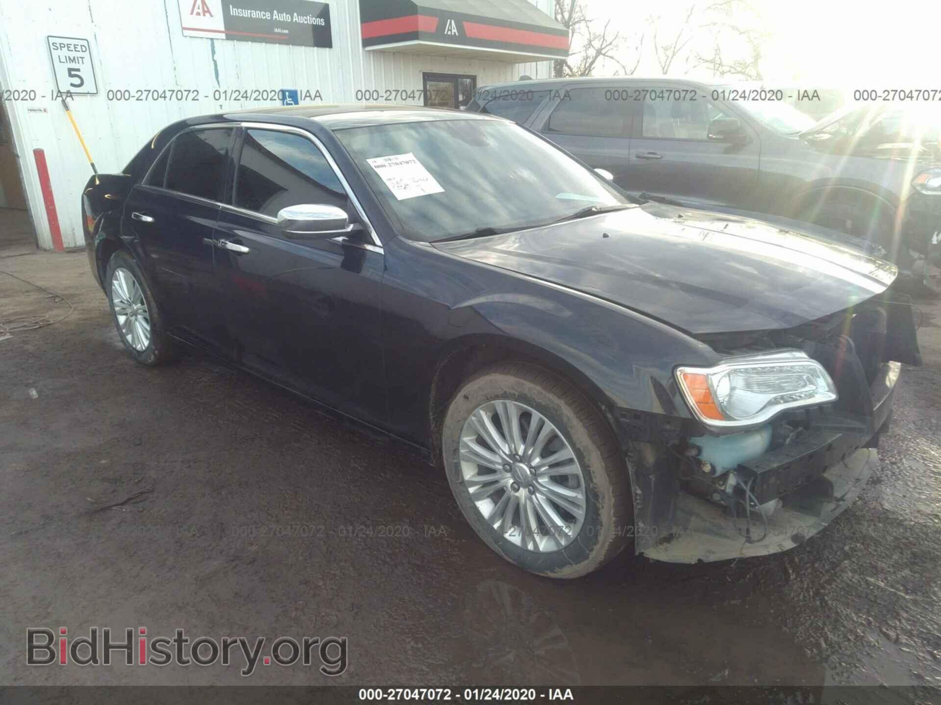Фотография 2C3CCAKT2CH266335 - CHRYSLER 300C 2012