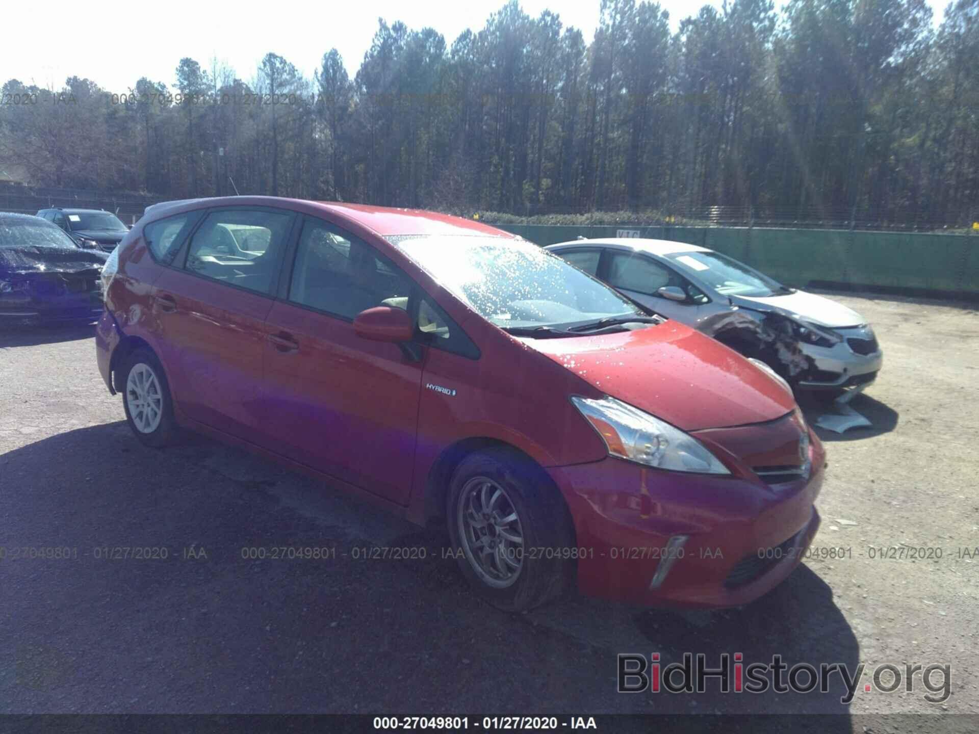 Photo JTDZN3EUXEJ005892 - TOYOTA PRIUS V 2014