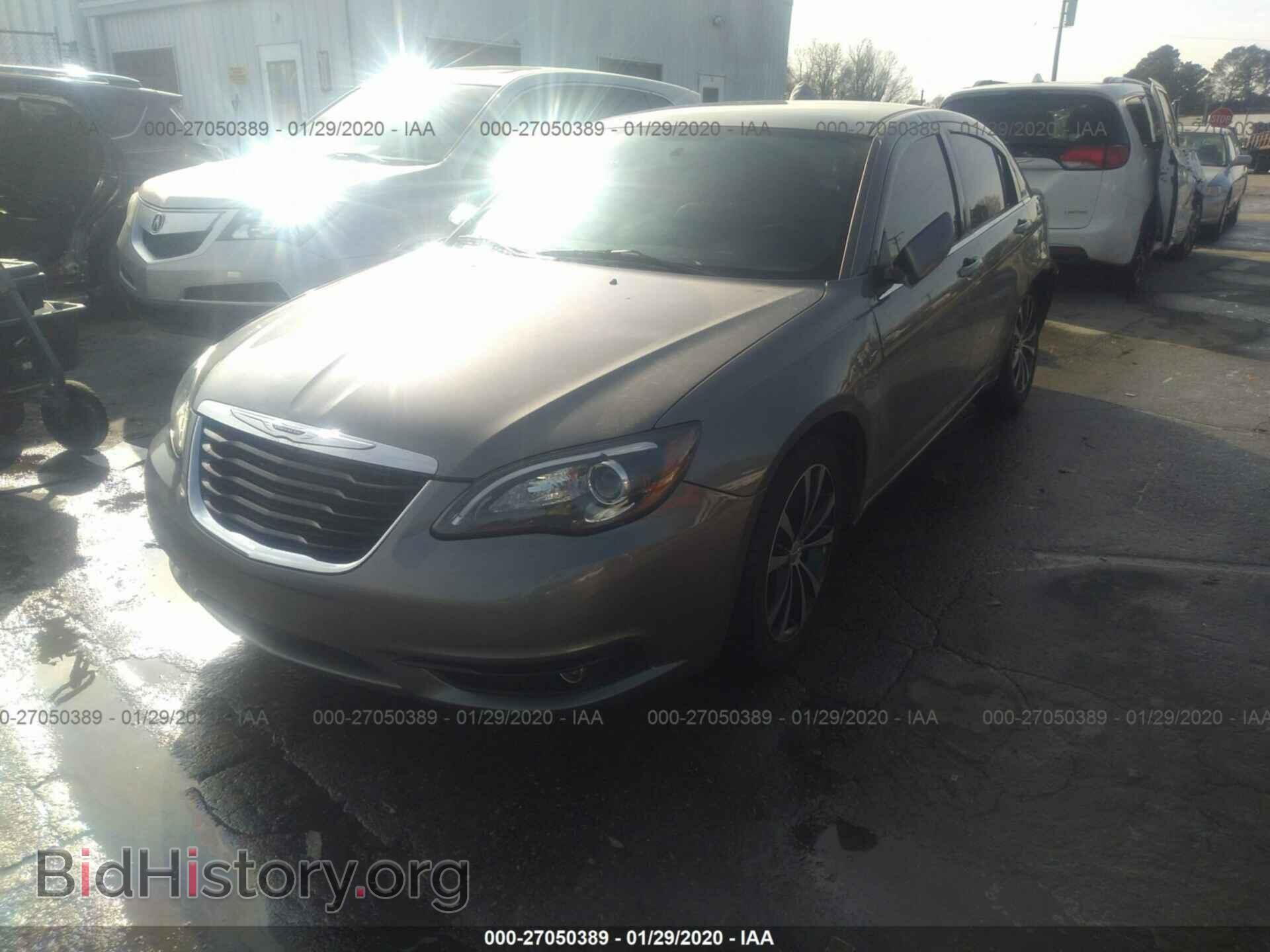 2012 CHRYSLER 200 - VIN: 1C3CCBHG3CN178725 - Photo 2
