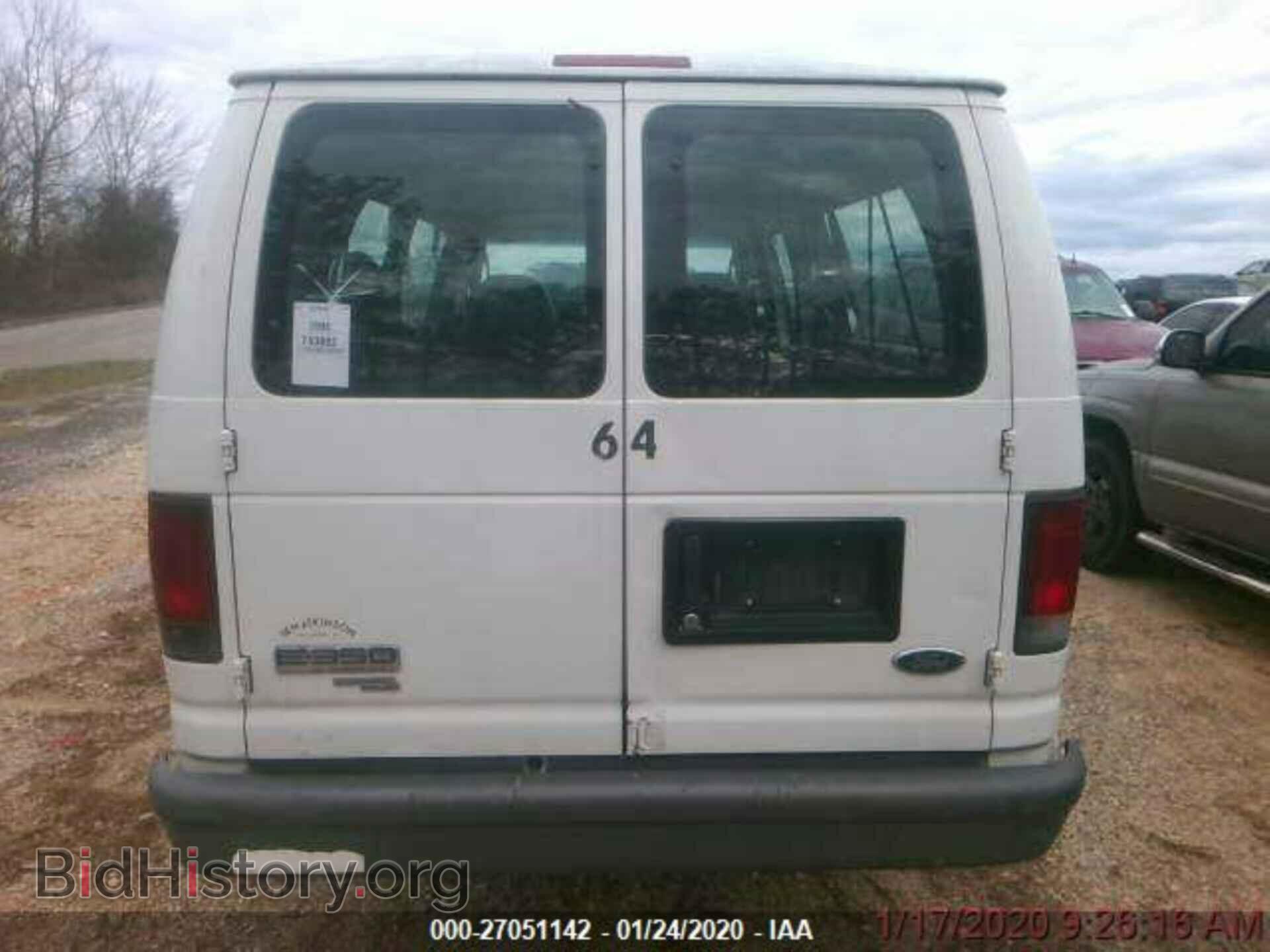 2006 Ford Econoline - VIN: 1FBSS31L66DA94839 - Фото 3