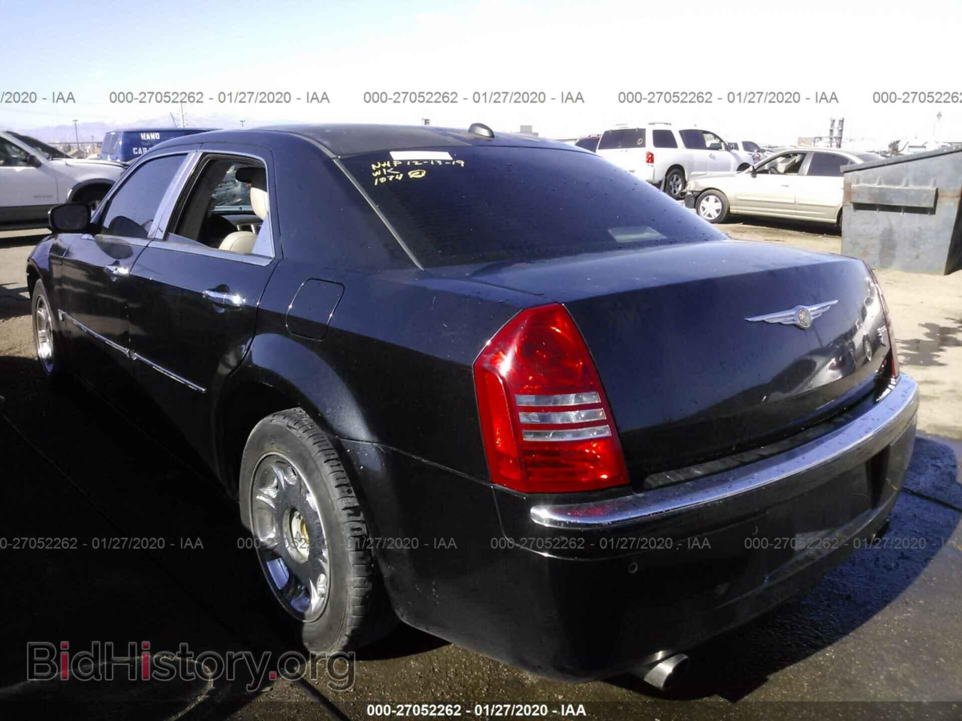 2005 CHRYSLER 300C - VIN: 2C3AA63H55H595604 - Фото 3