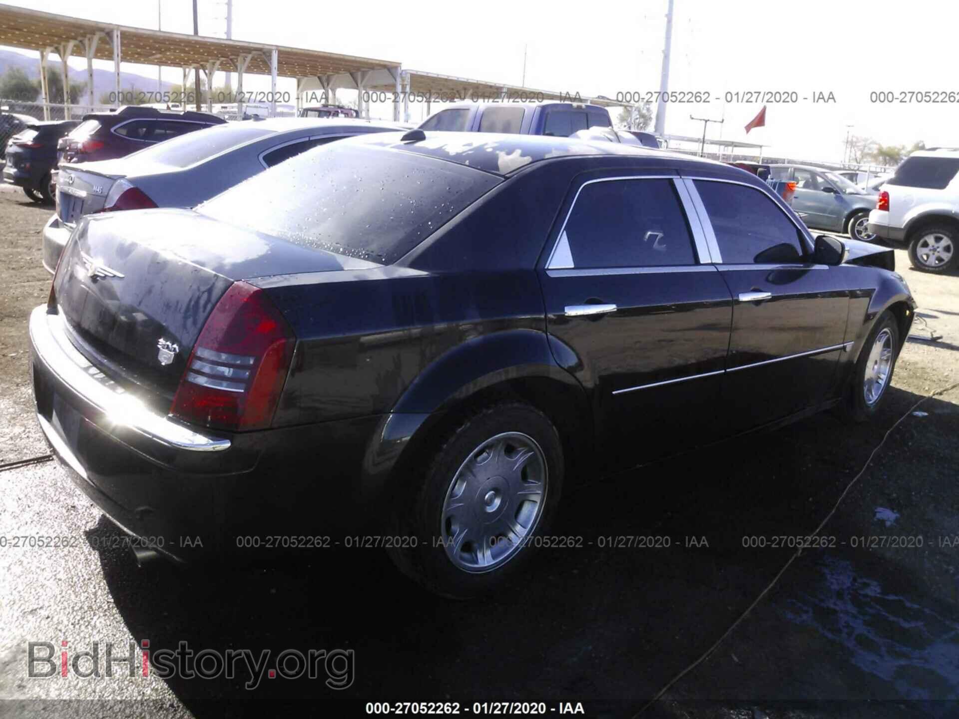 2005 CHRYSLER 300C - VIN: 2C3AA63H55H595604 - Фото 4