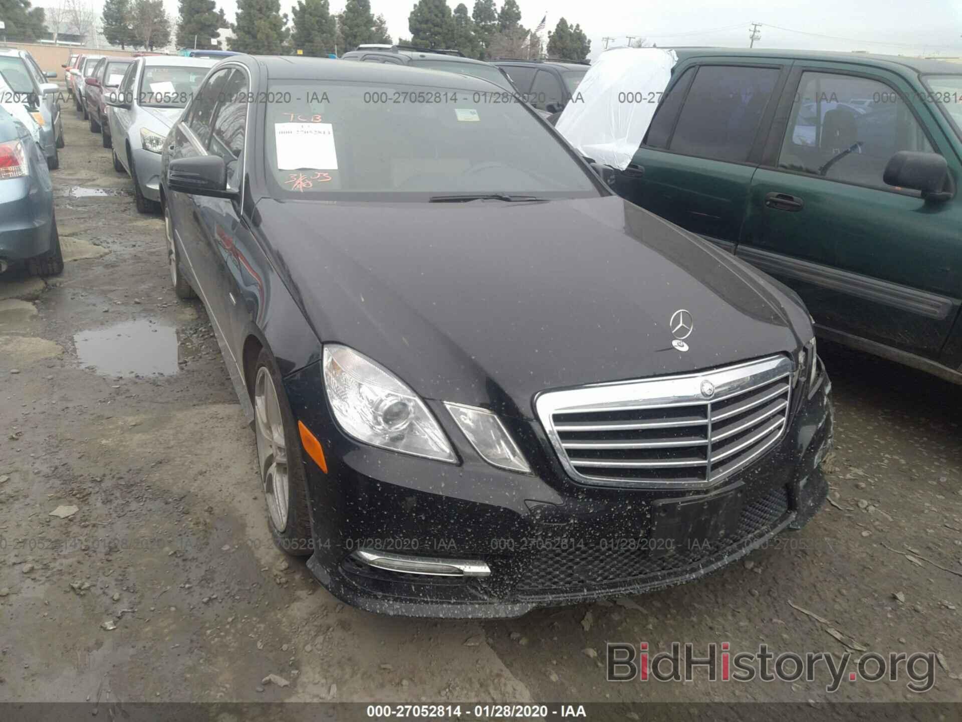 Photo WDDHF5KB3CA592818 - MERCEDES-BENZ E 2012