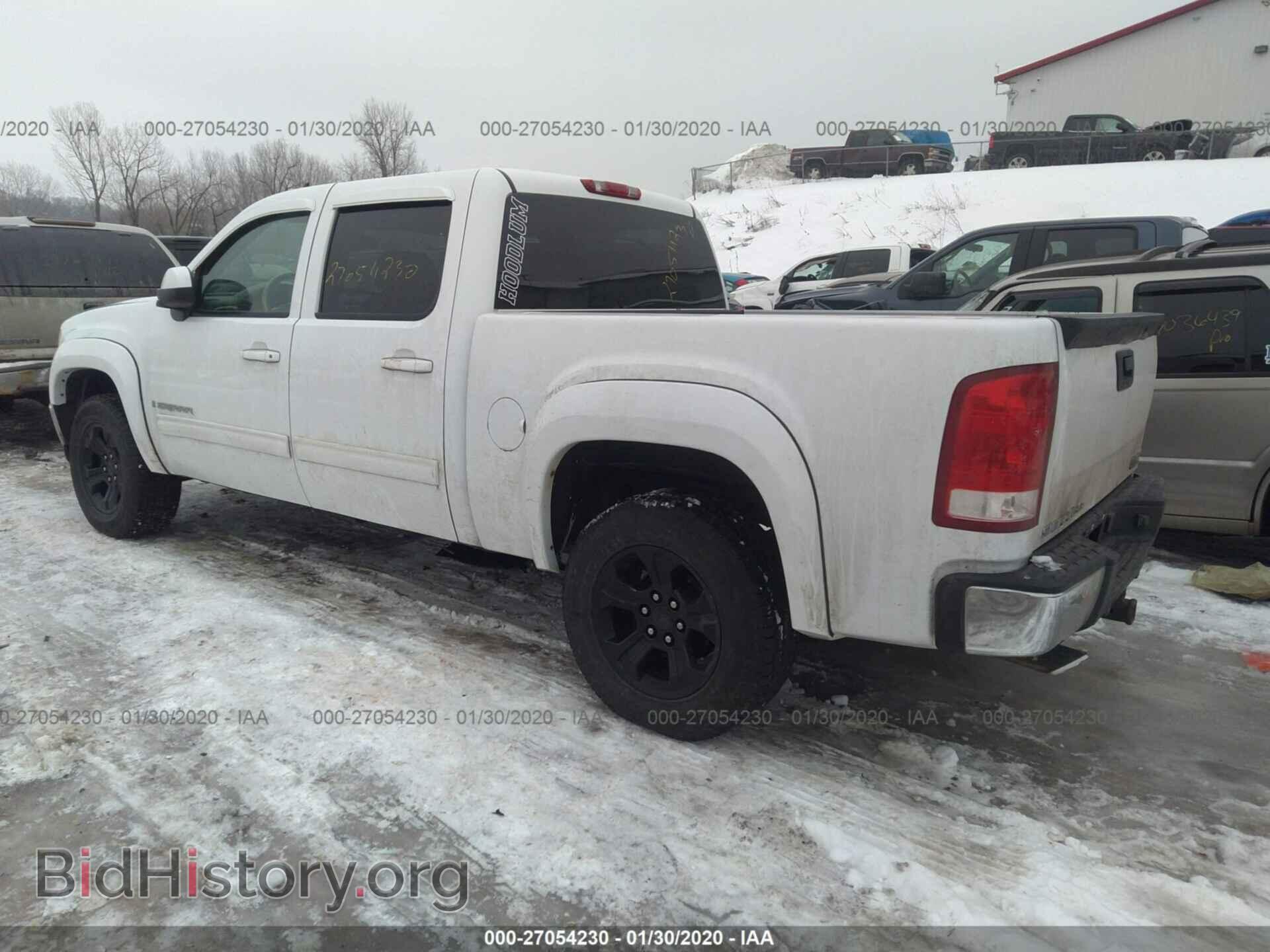 2007 GMC NEW SIERRA - VIN: 2GTEK13MX71556898 - Фото 3