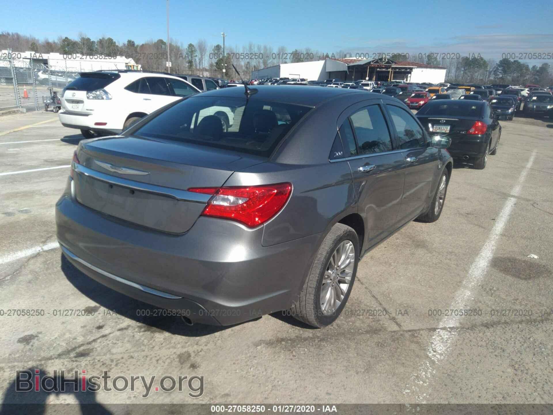 2012 CHRYSLER 200 - VIN: 1C3CCBCG2CN107071 - Фото 4