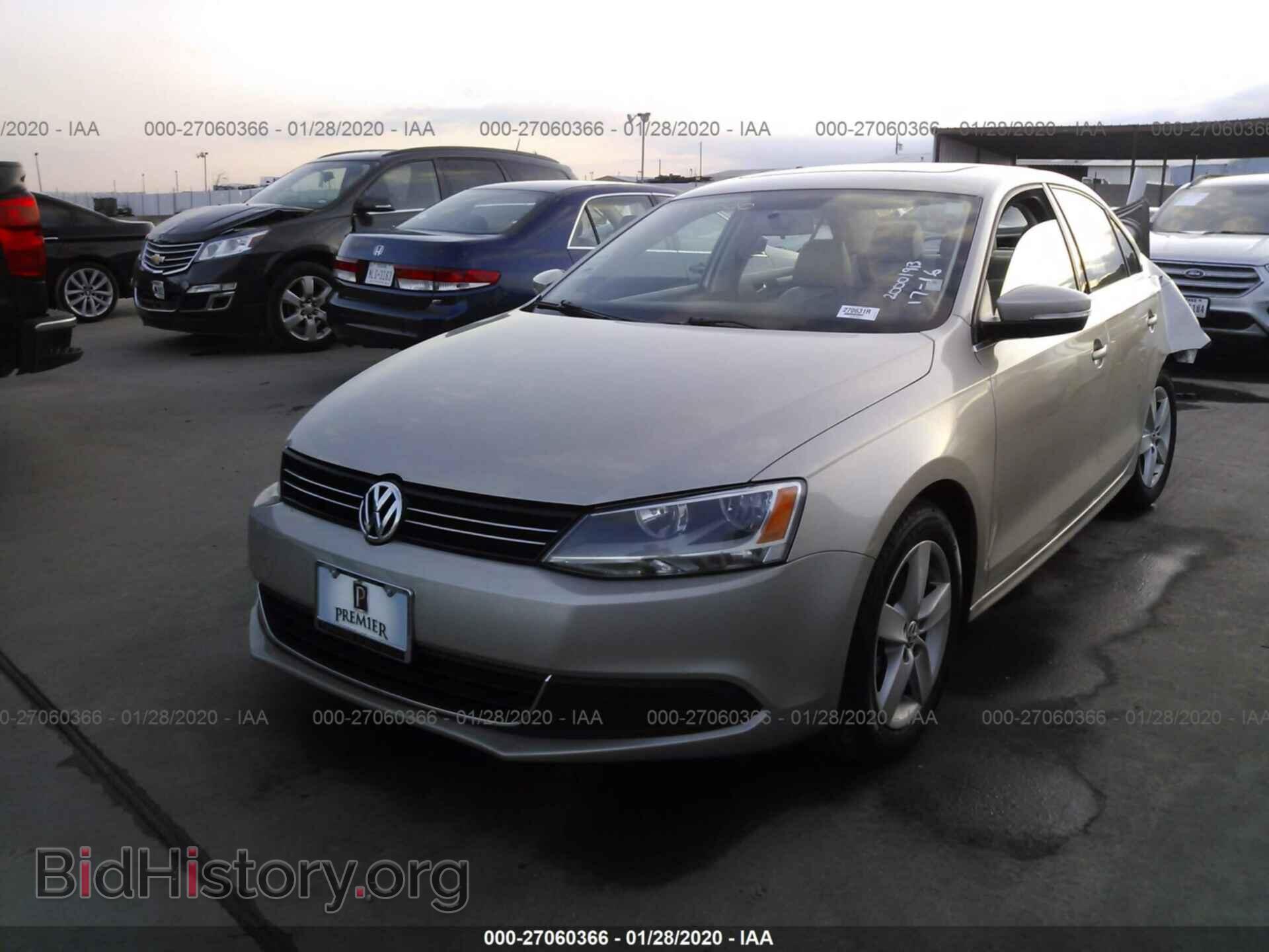 2014 VOLKSWAGEN JETTA - VIN: 3VWLL7AJ4EM270631 - Фото 2