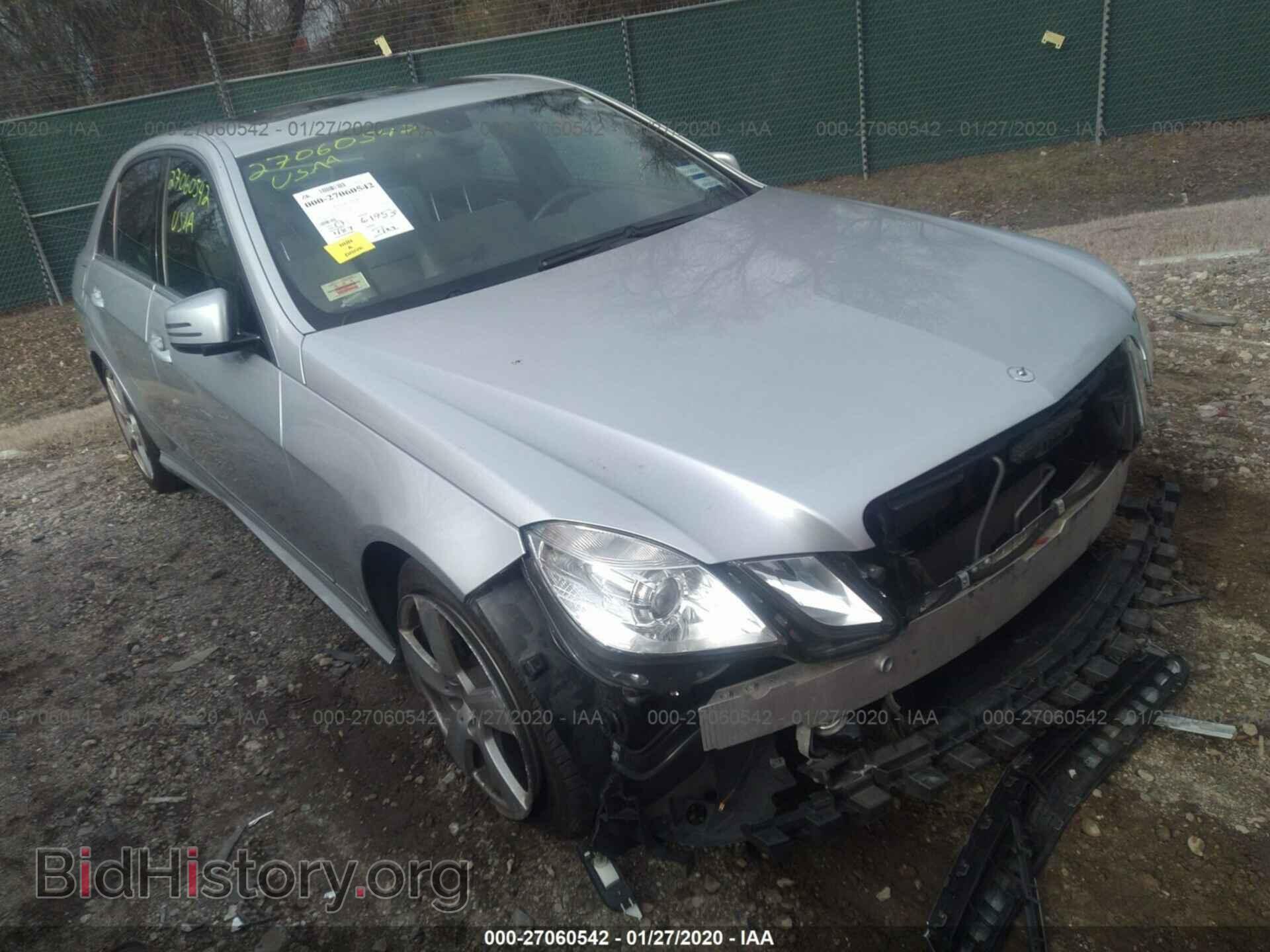 Photo WDDHF8HB8BA439584 - MERCEDES-BENZ E 2011