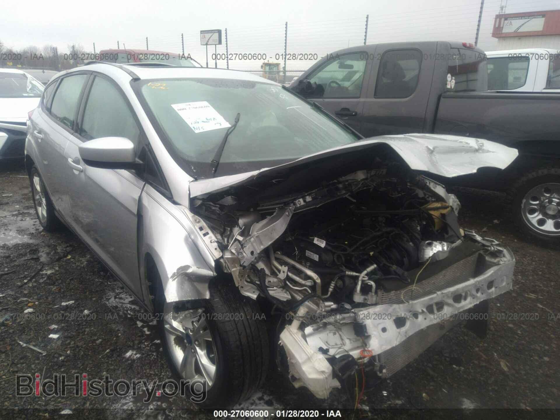 Photo 1FAHP3K28CL188063 - FORD FOCUS 2012