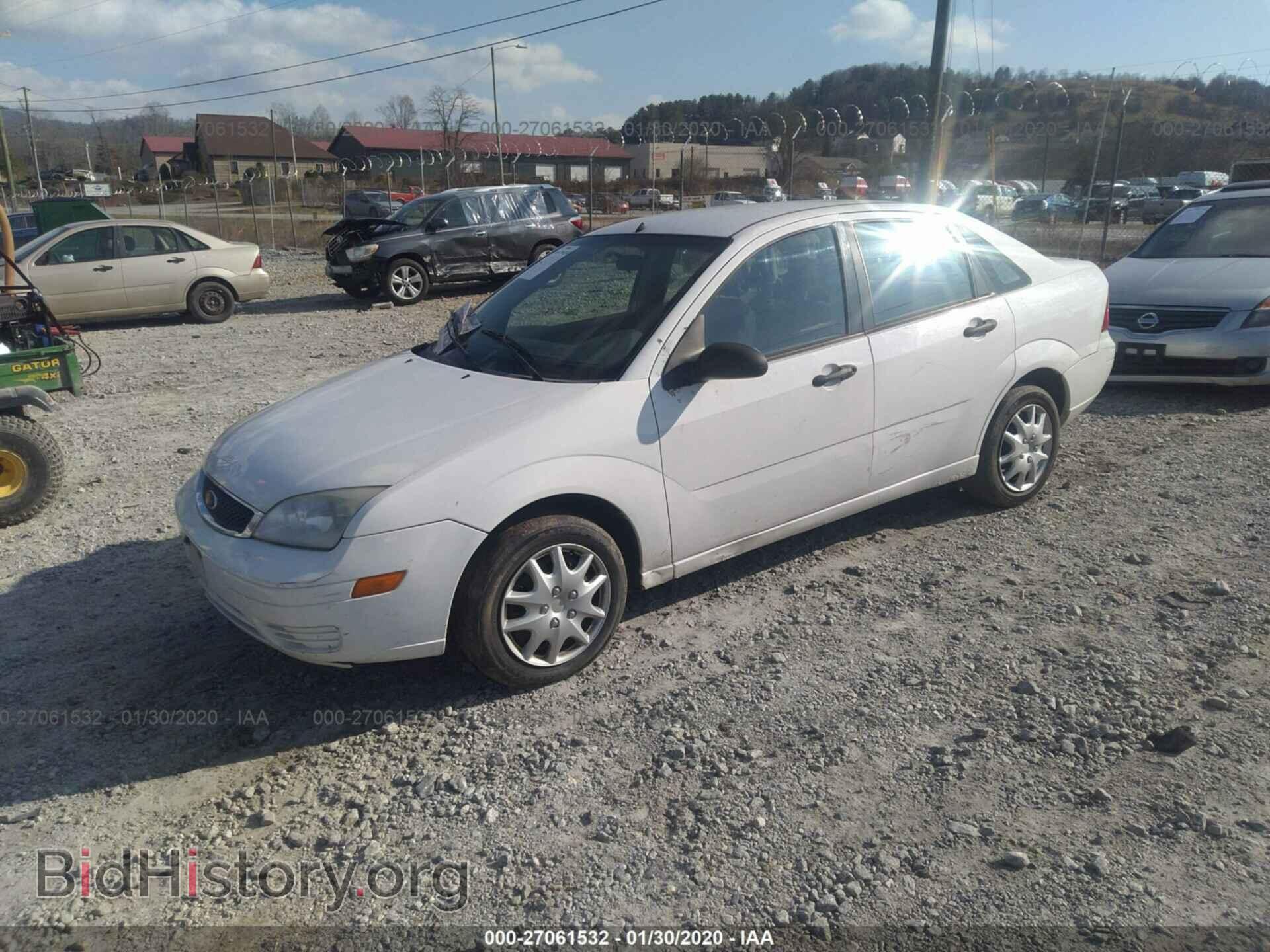 2005 FORD FOCUS - VIN: 1FAFP34N45W214853 - Фото 2