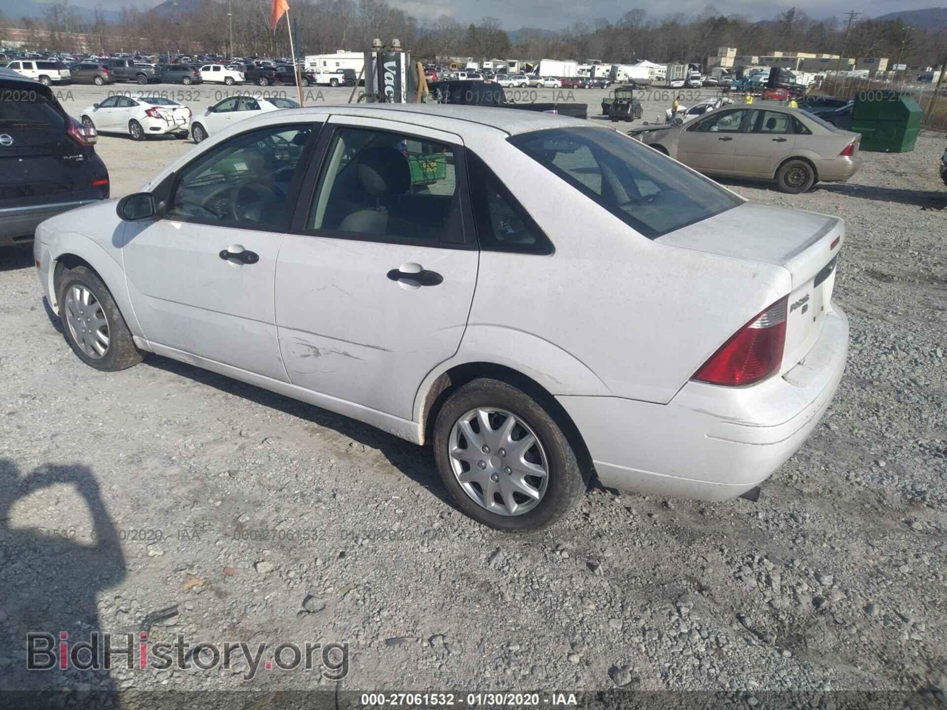 2005 FORD FOCUS - VIN: 1FAFP34N45W214853 - Фото 3