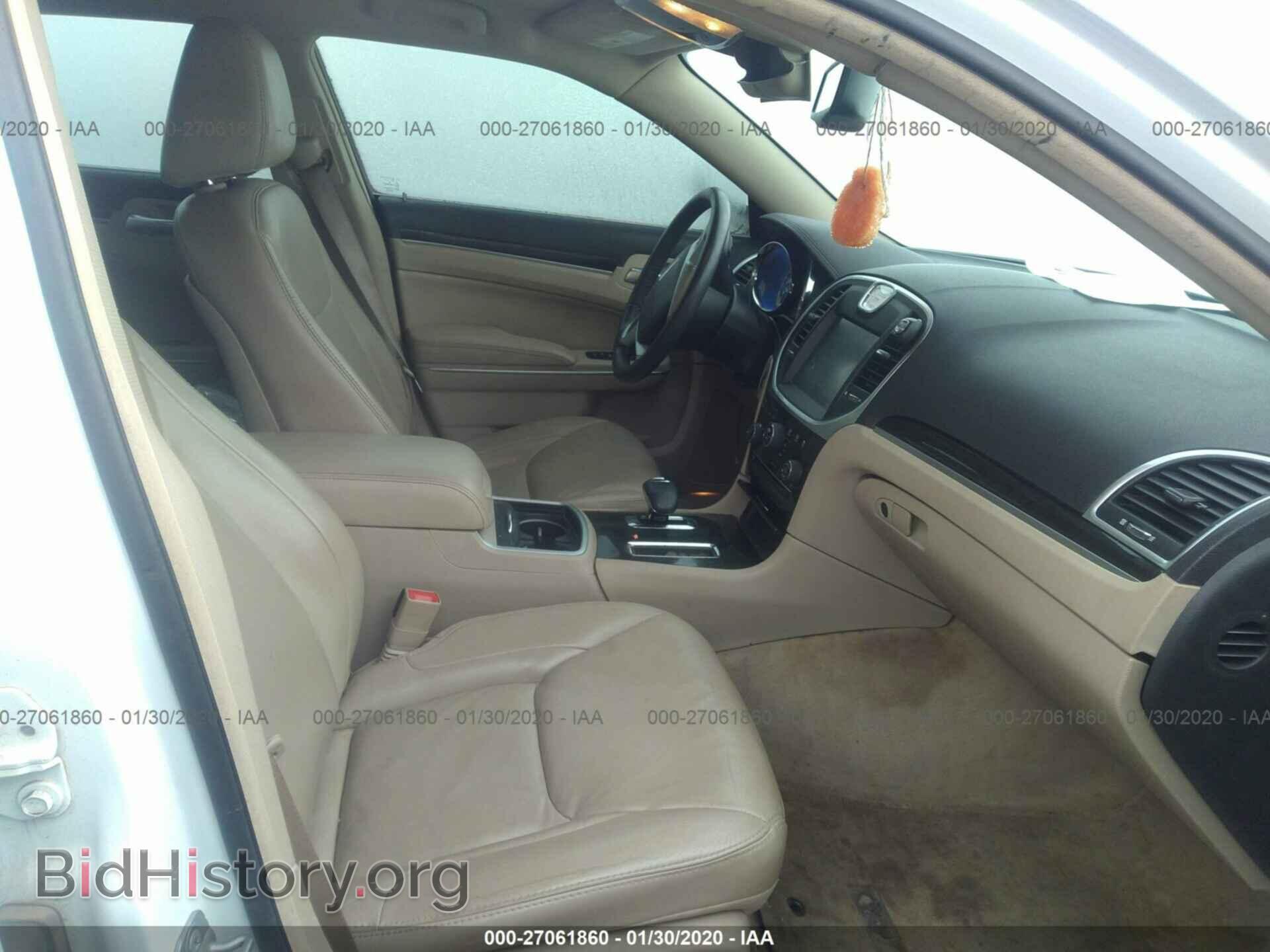 2014 CHRYSLER 300 - VIN: 2C3CCAAG2EH288648 - Фото 5