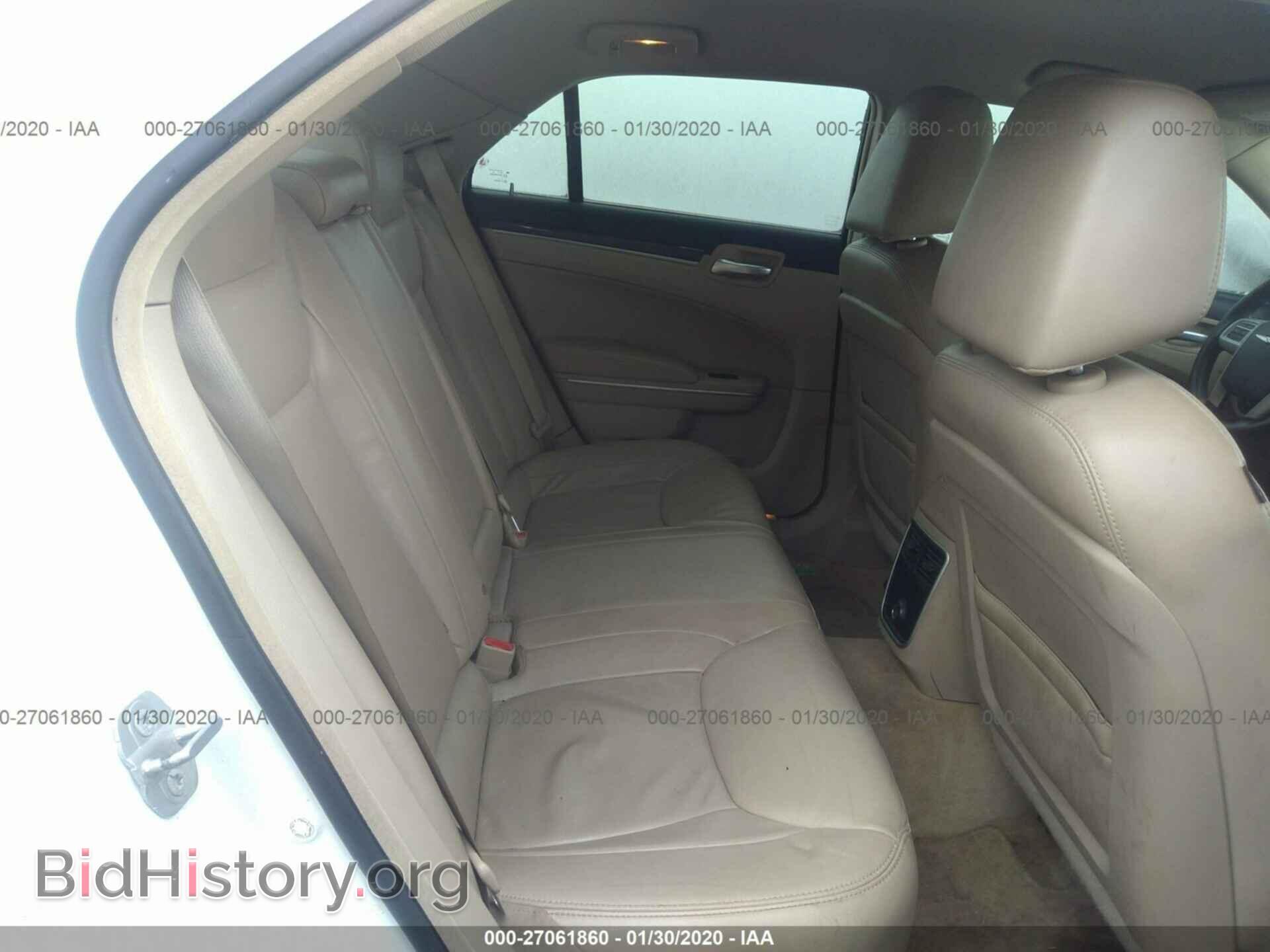 2014 CHRYSLER 300 - VIN: 2C3CCAAG2EH288648 - Фото 8