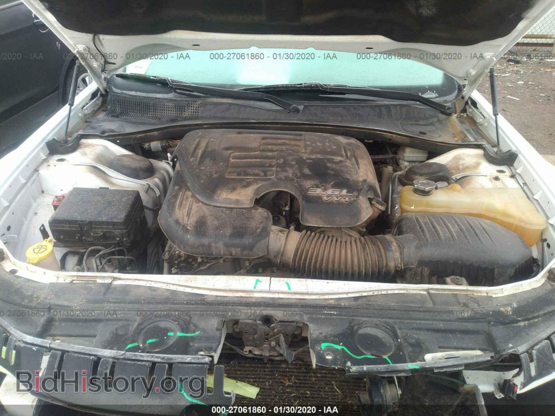 2014 CHRYSLER 300 - VIN: 2C3CCAAG2EH288648 - Фото 10