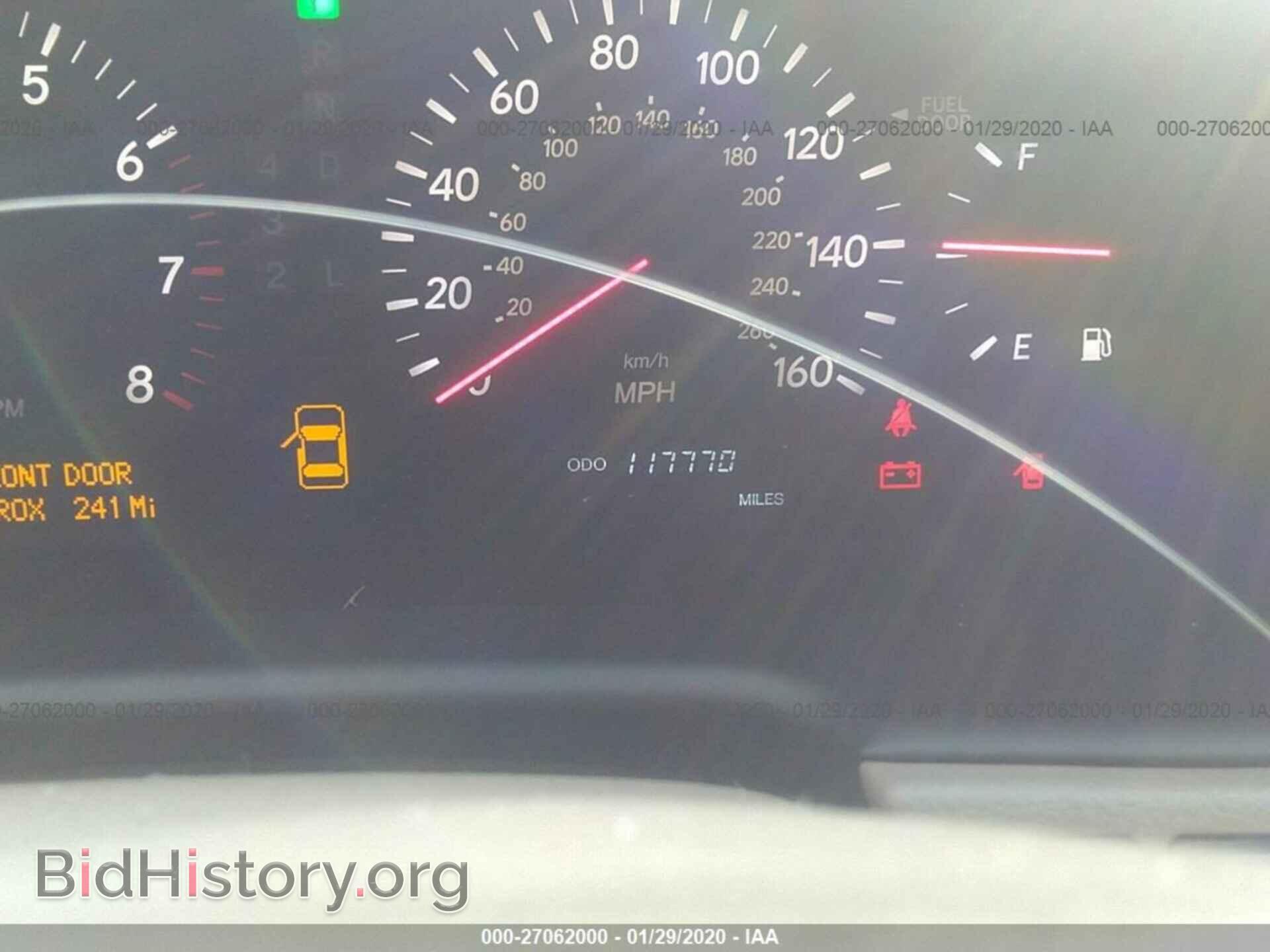 2002 LEXUS LS - VIN: JTHBN30F220064736 - Photo 7