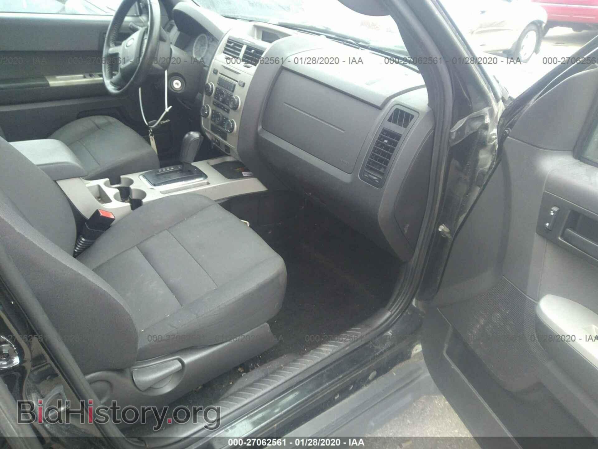 2011 FORD ESCAPE - VIN: 1FMCU0D78BKC40621 - Photo 5