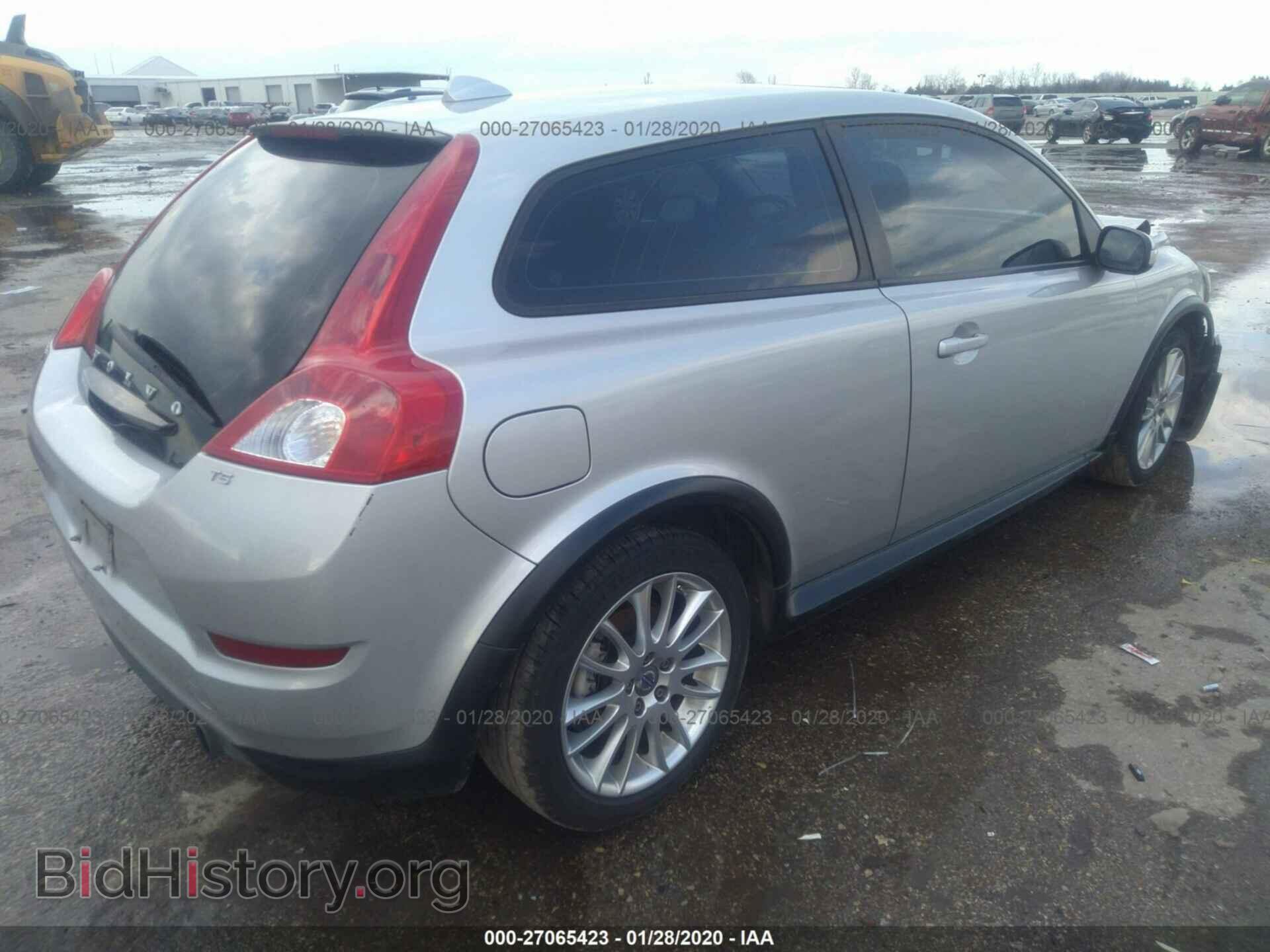 2011 VOLVO C30 - VIN: YV1672MK5B2195964 - Фото 4