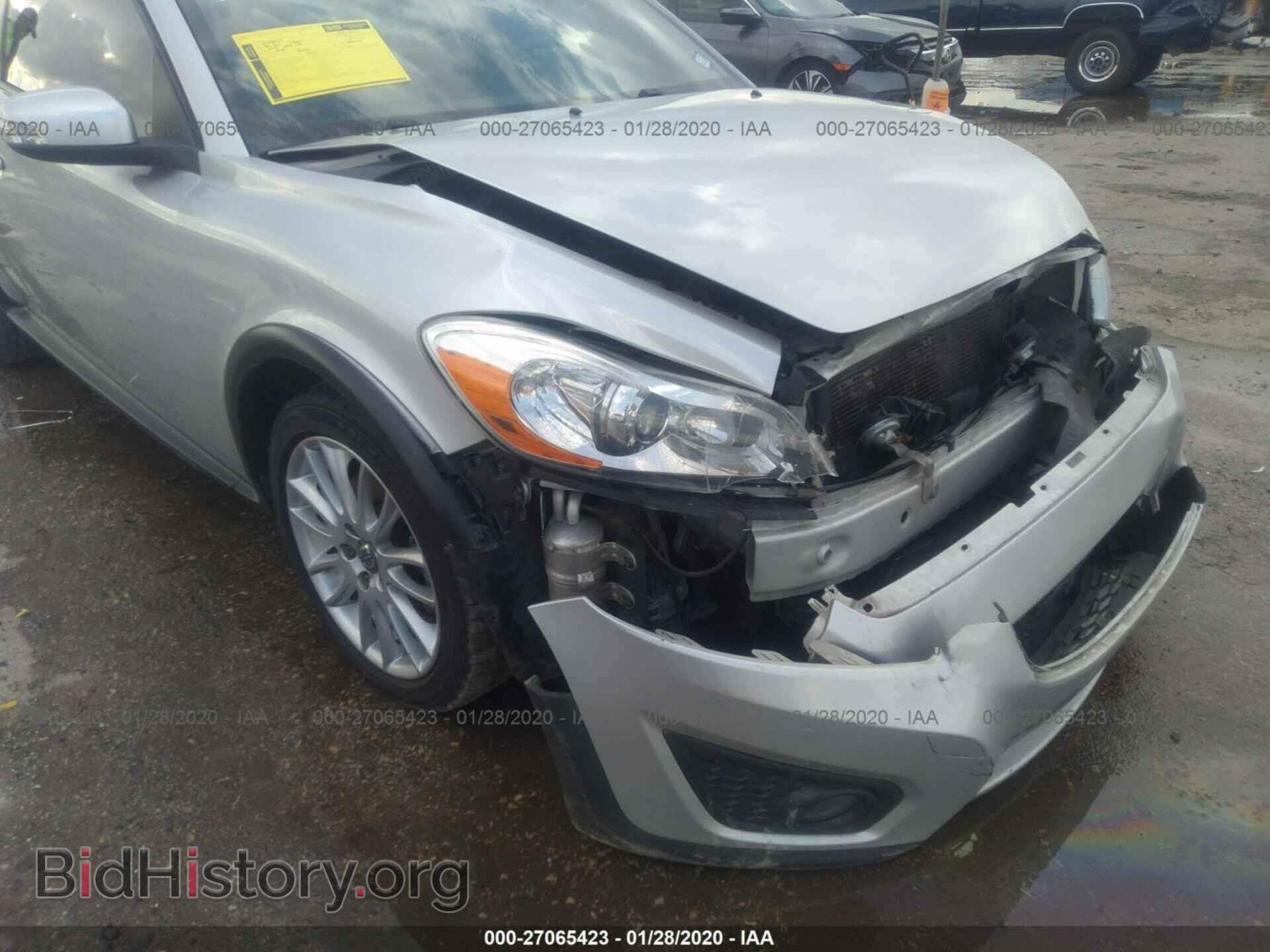 2011 VOLVO C30 - VIN: YV1672MK5B2195964 - Фото 6