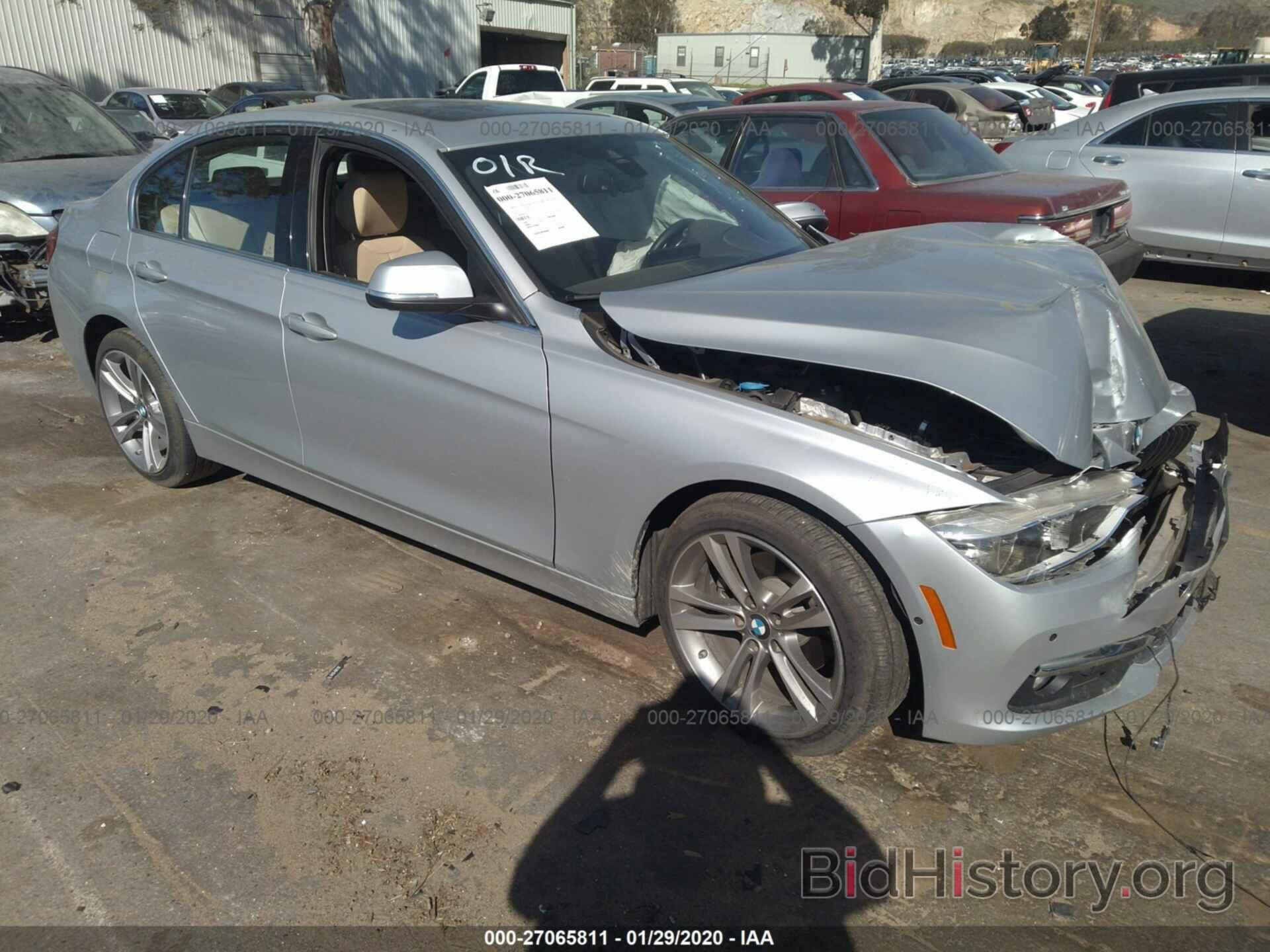 Photo WBA8B9G32HNU54540 - BMW 330 2017