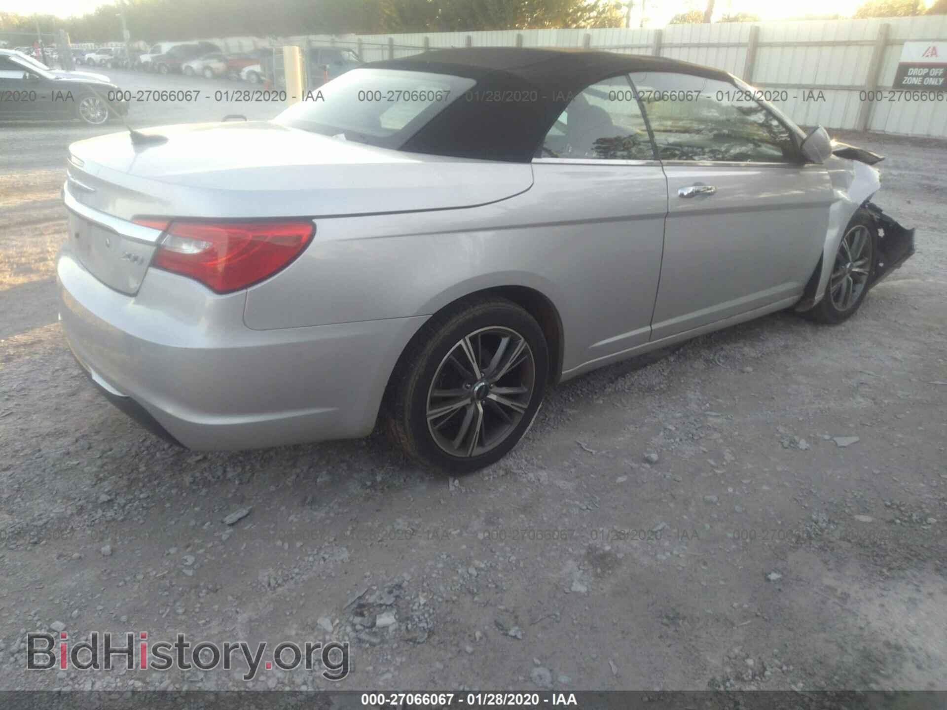 2012 CHRYSLER 200 - VIN: 1C3BCBEB1CN179943 - Photo 4