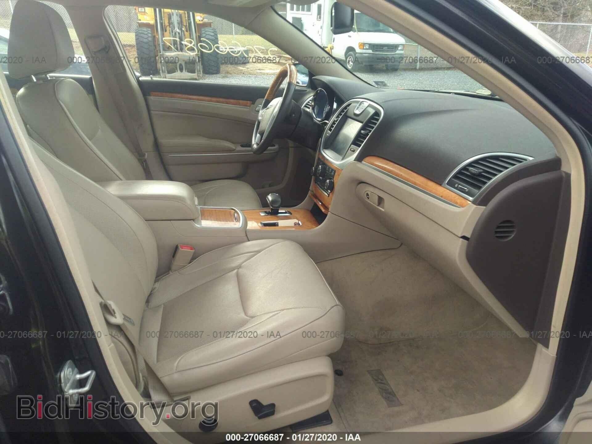 2014 CHRYSLER 300C - VIN: 2C3CCAKG1EH255901 - Фото 5