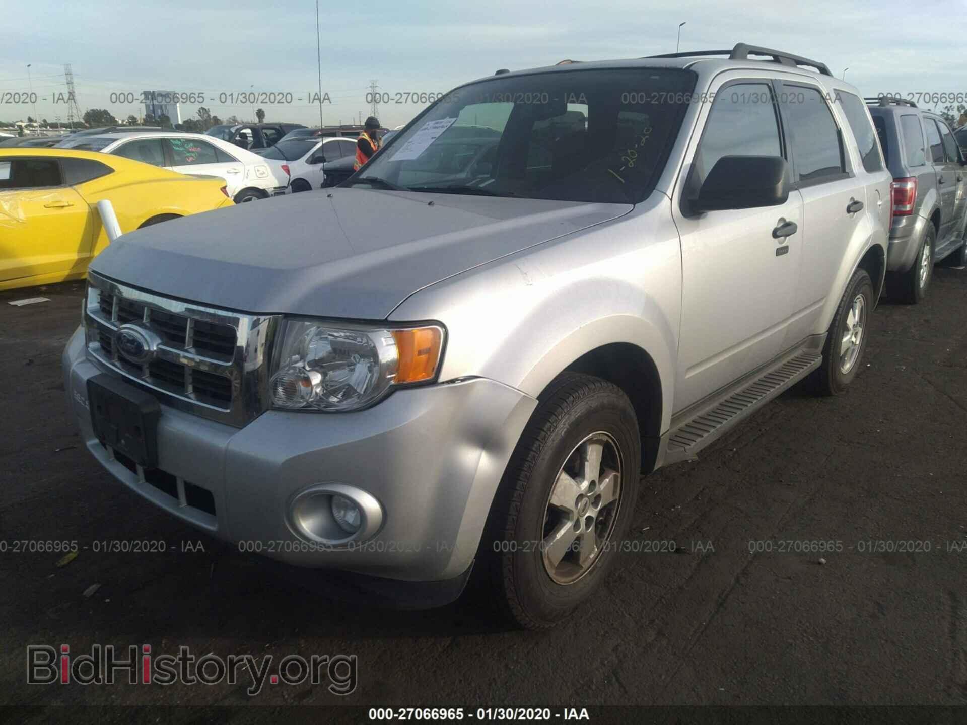2012 FORD ESCAPE - VIN: 1FMCU0D72CKA43977 - Фото 2