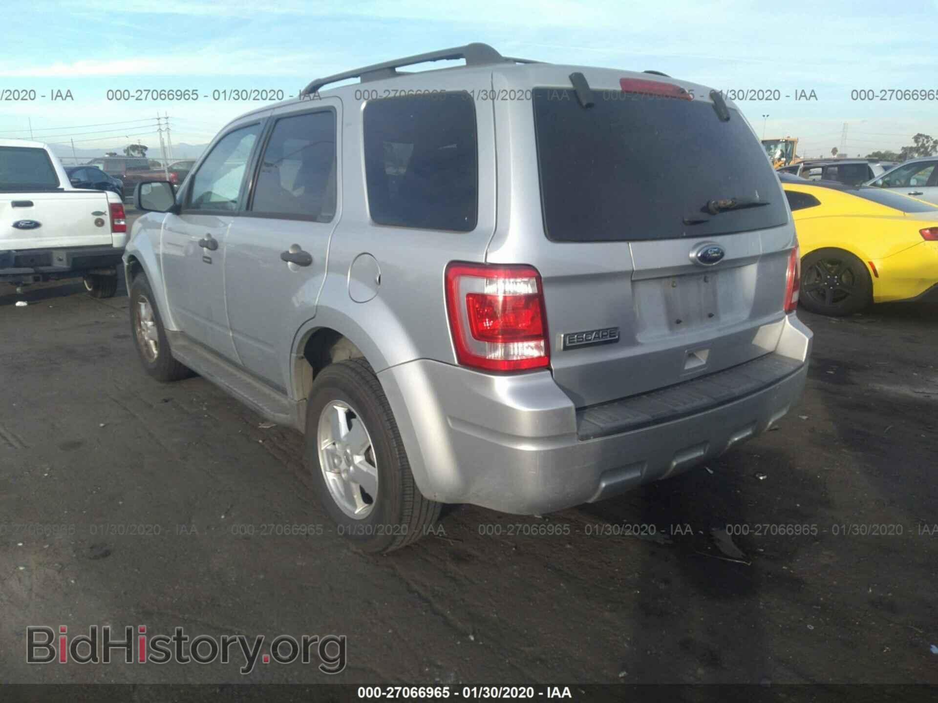 2012 FORD ESCAPE - VIN: 1FMCU0D72CKA43977 - Фото 3