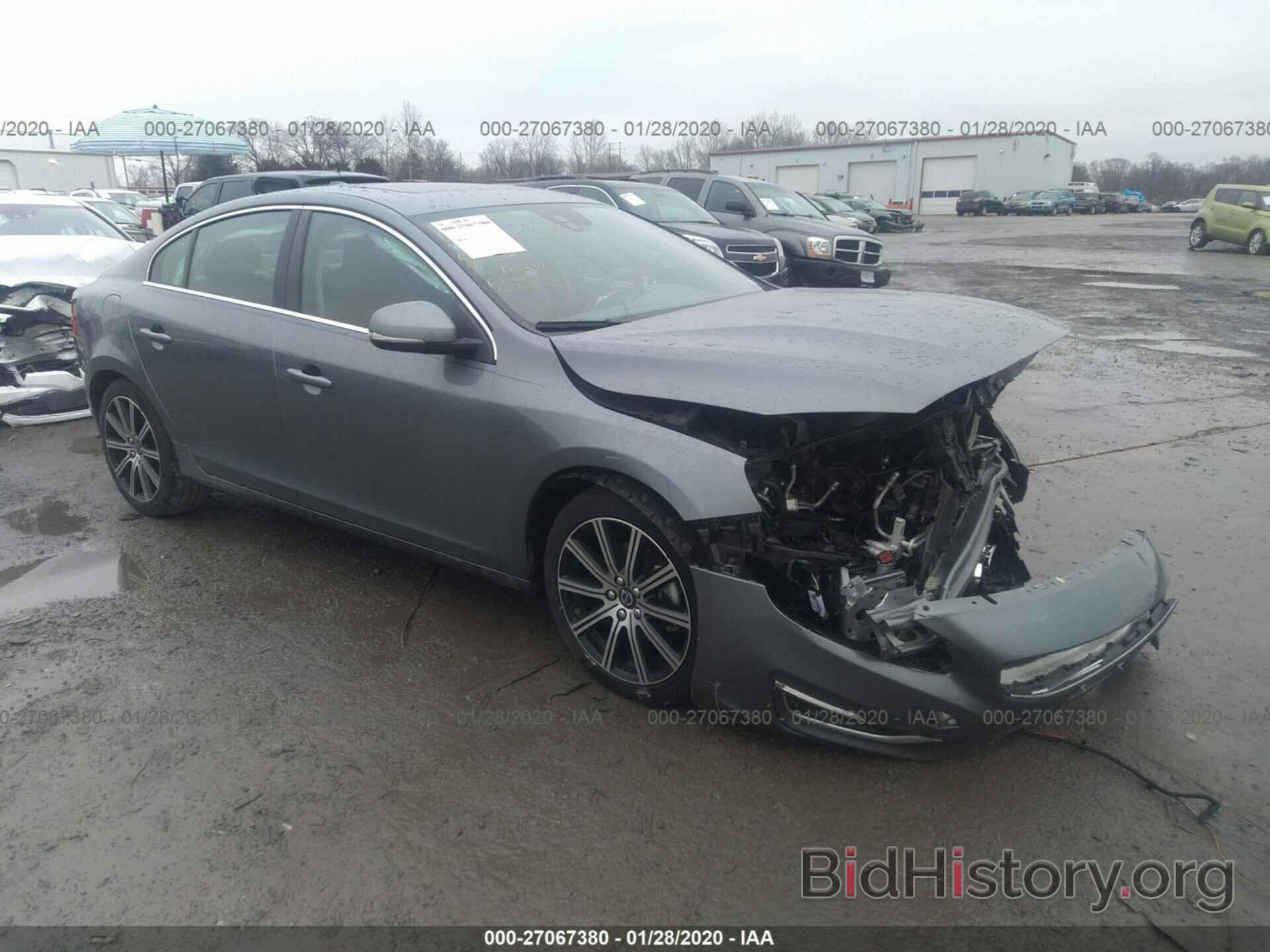 Photo LYV402HK0HB148294 - VOLVO S60 2017