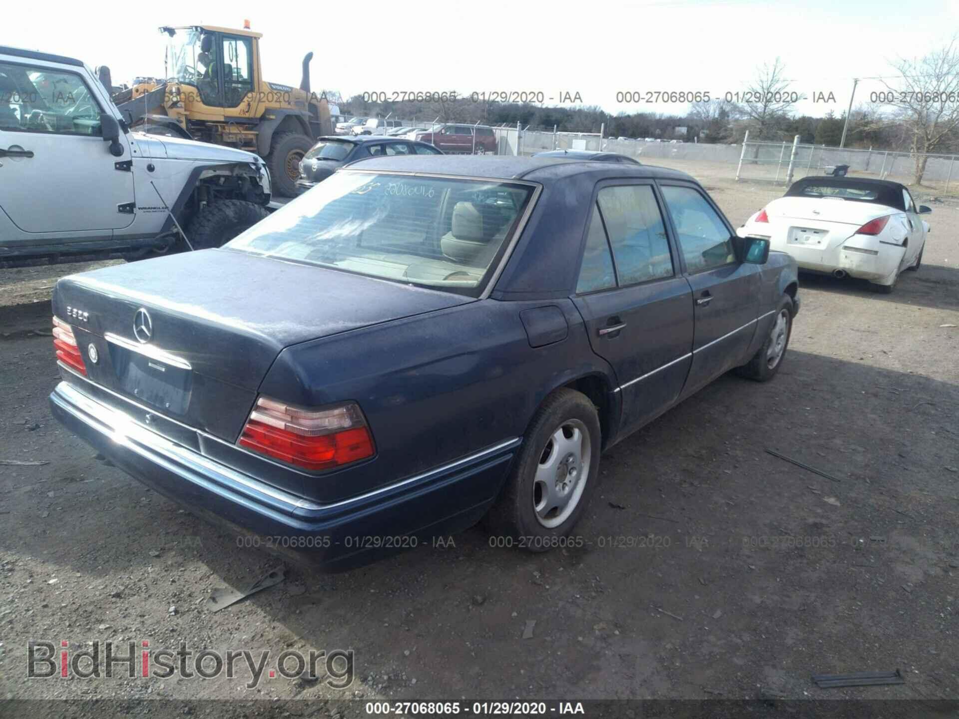 1995 MERCEDES-BENZ E - VIN: WDBEA32E0SC245152 - Фото 4
