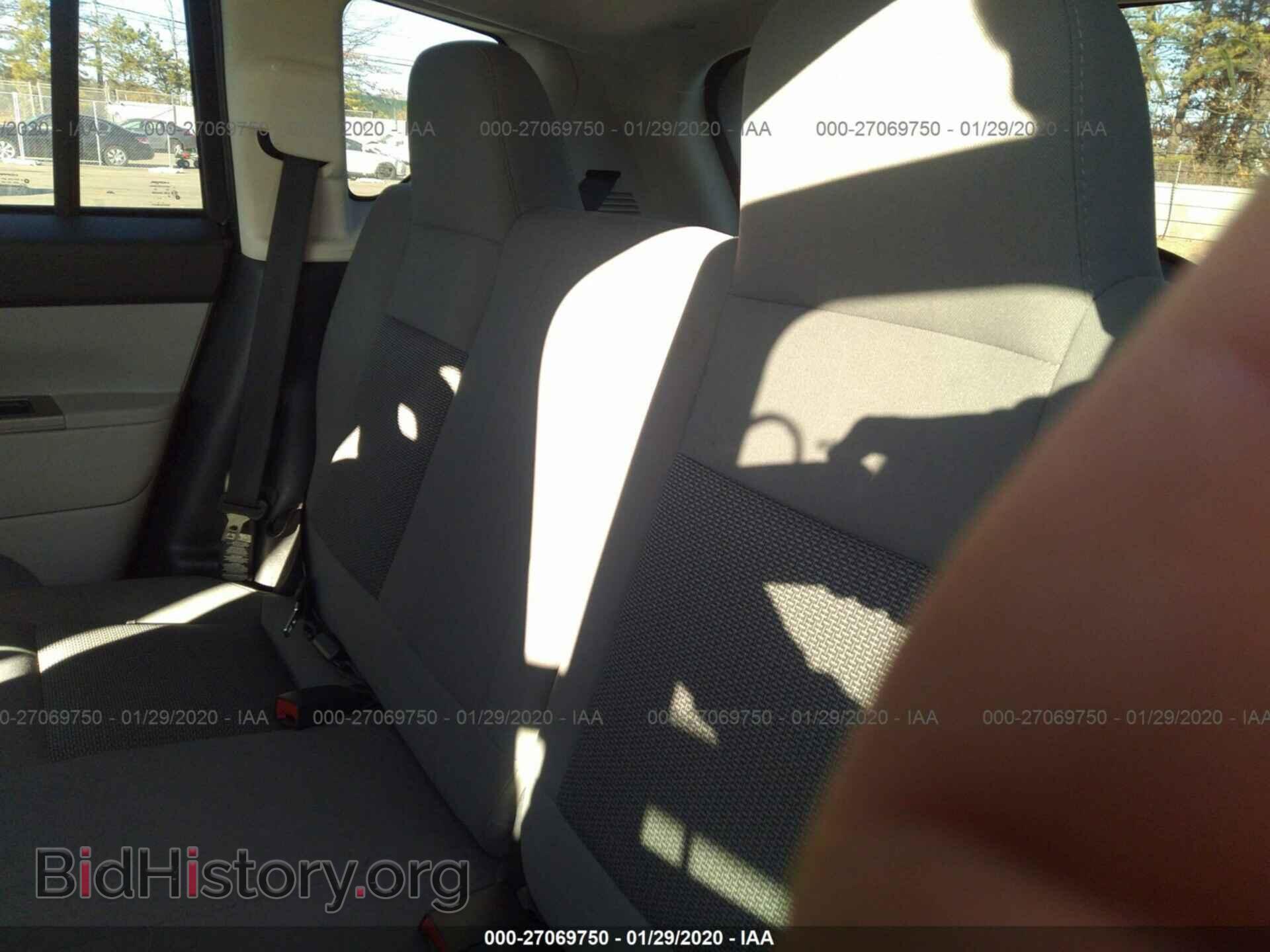 2007 JEEP COMPASS - VIN: 1J8FF47W87D261091 - Фото 8