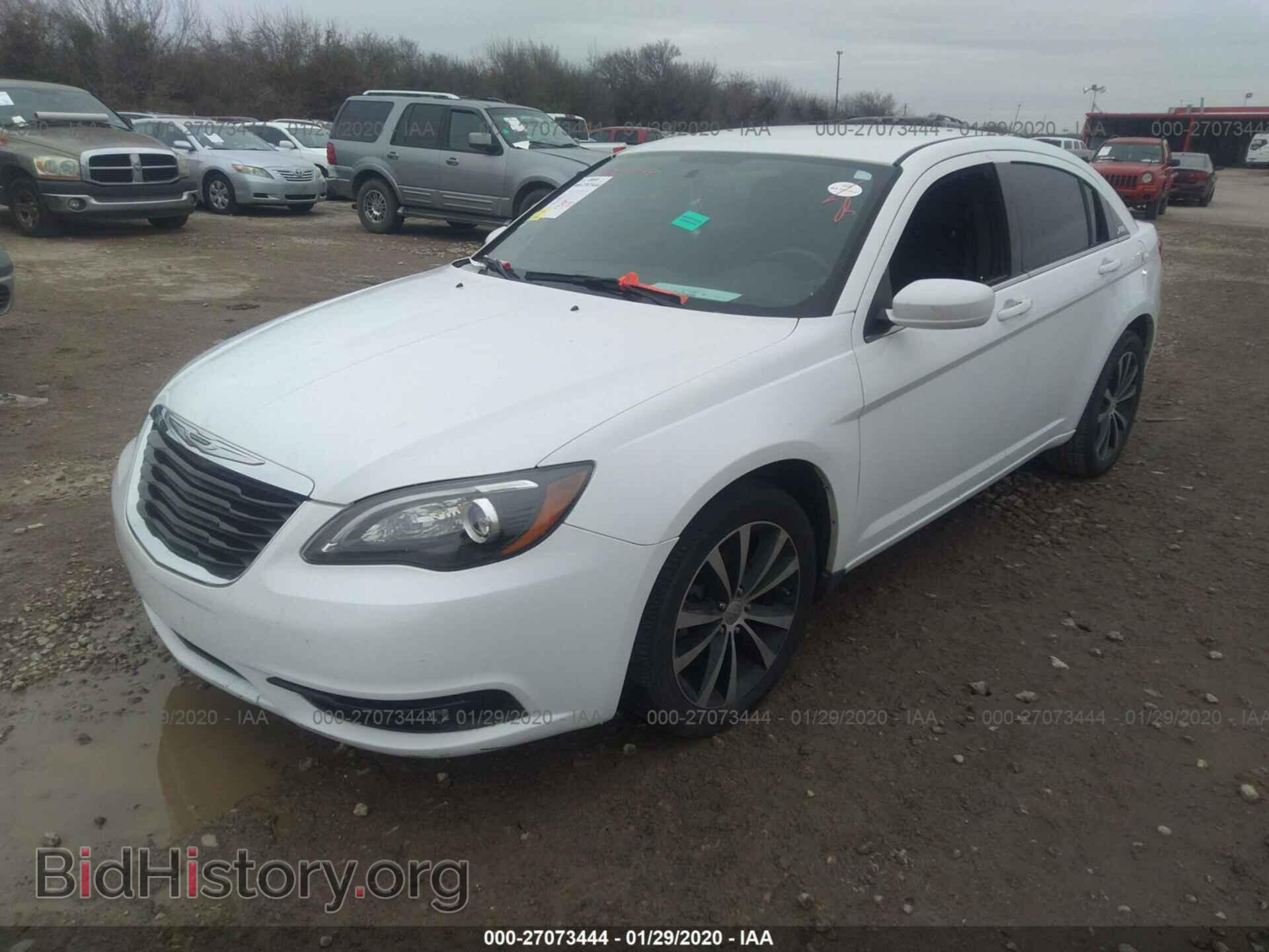 2013 CHRYSLER 200 - VIN: 1C3CCBBB3DN699247 - Photo 2