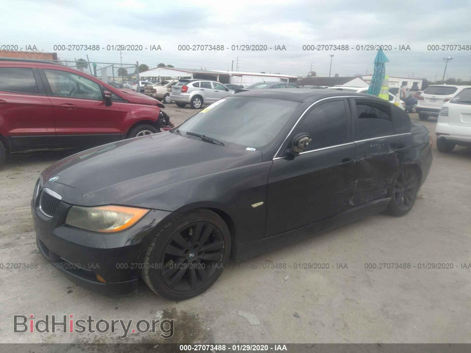 2006 BMW 330 - VIN: WBAVB33526KS36667 - Photo 2