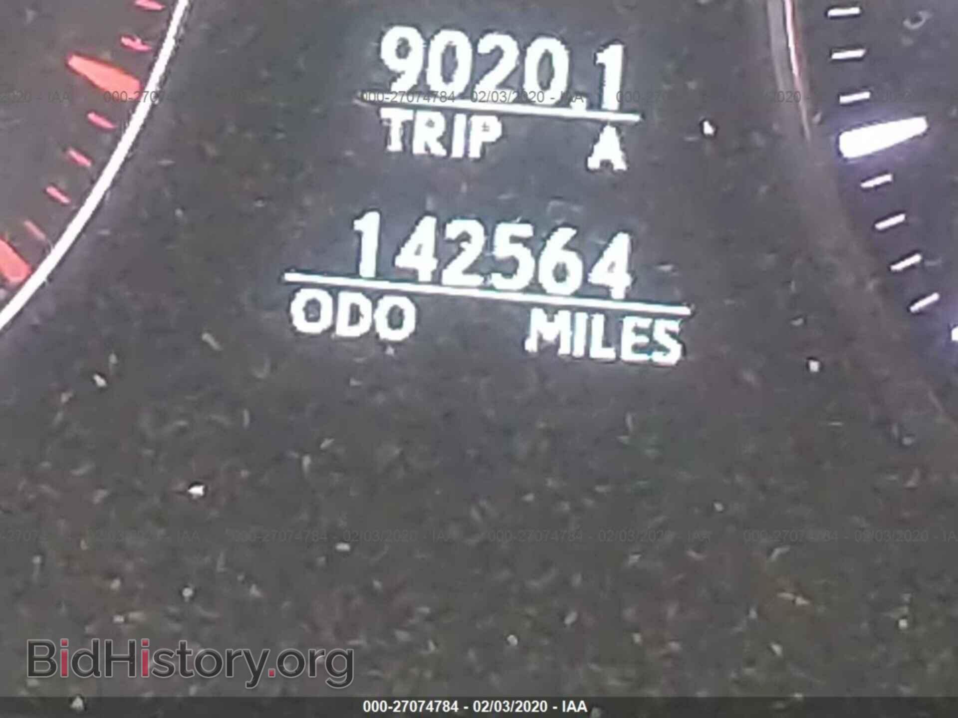 2010 LEXUS LS - VIN: JTHCL5EF8A5007344 - Photo 7